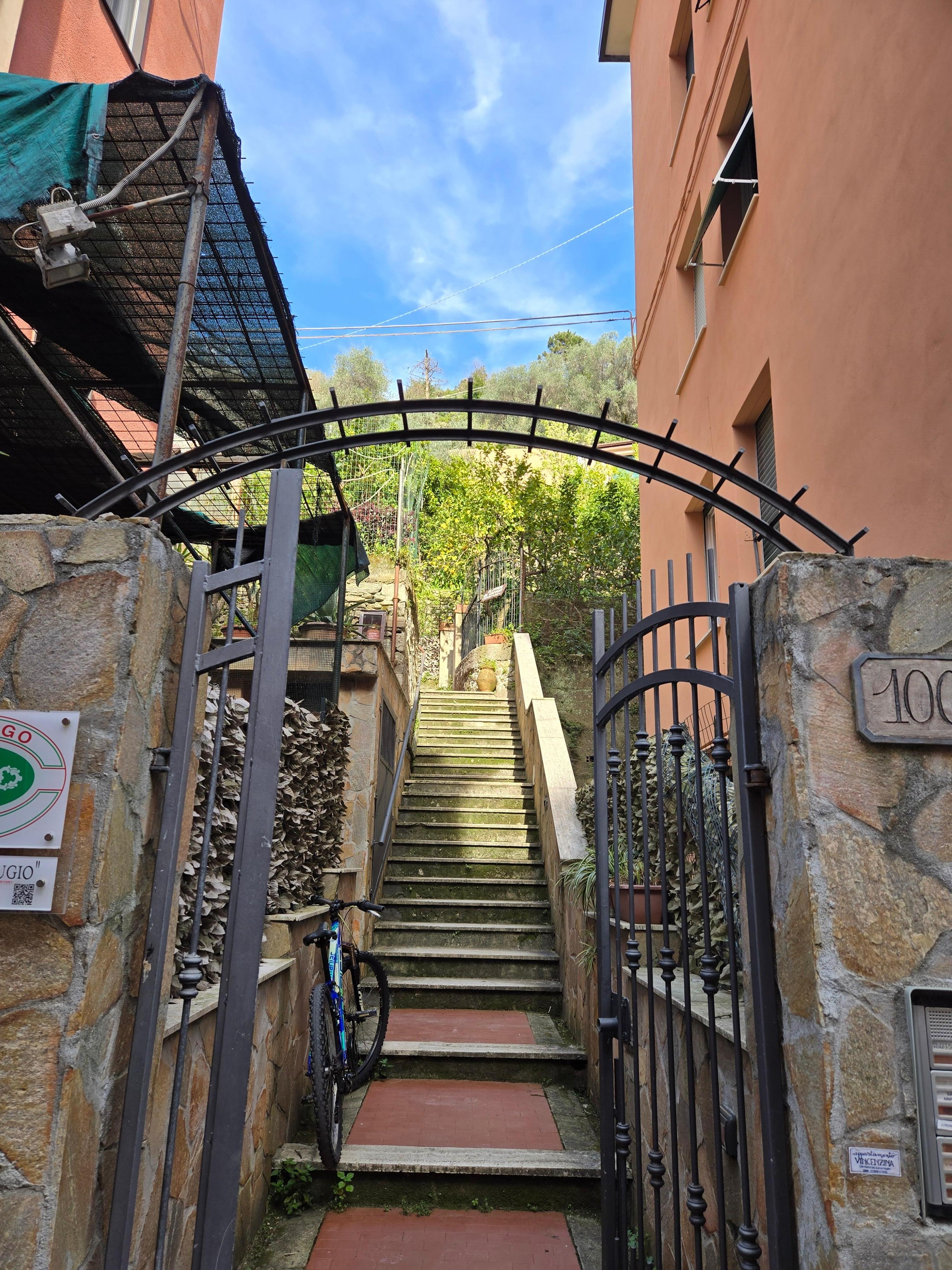 Entrance to the hotel. The area has lots of steps.