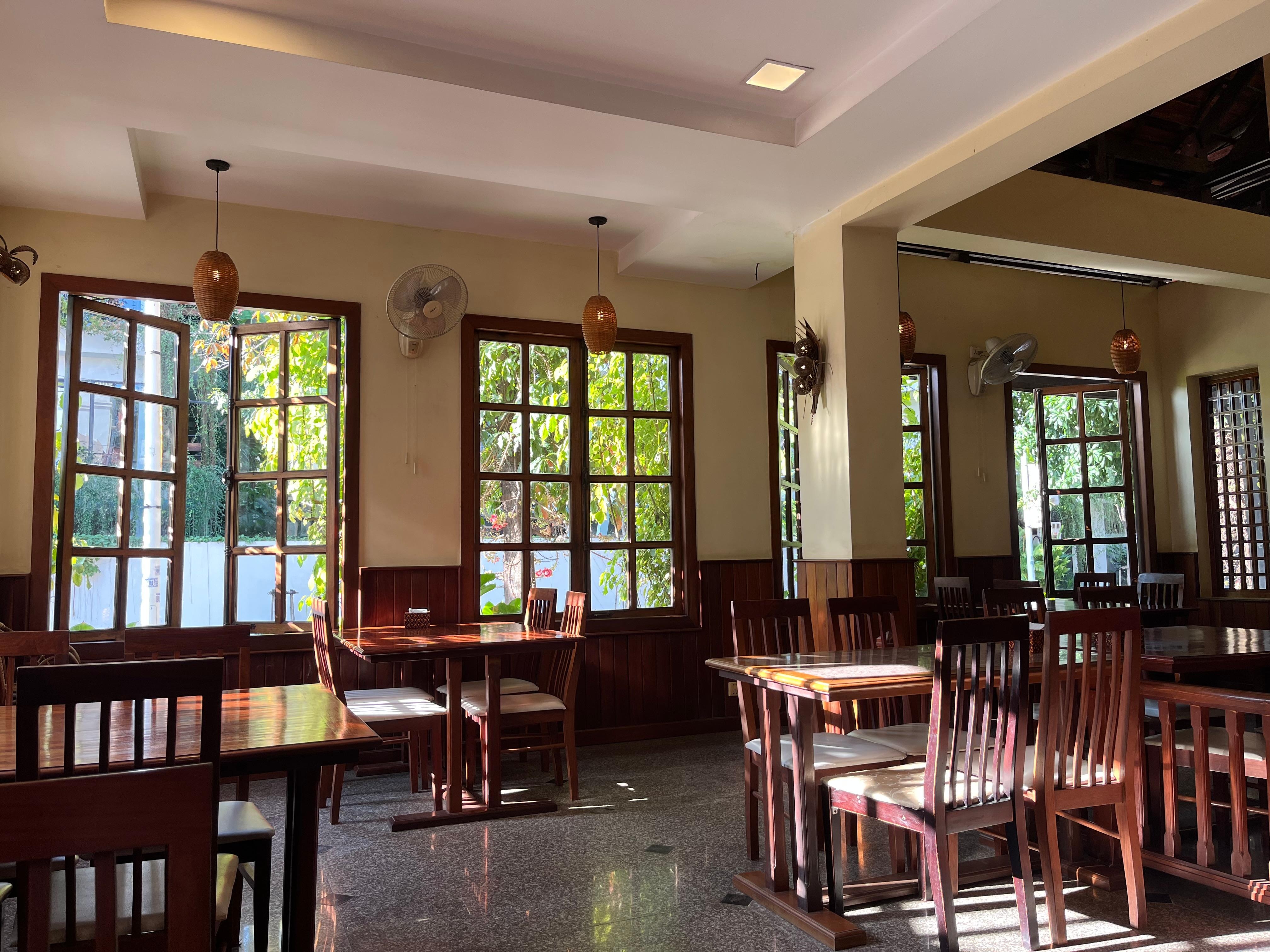 Spotless breakfast area