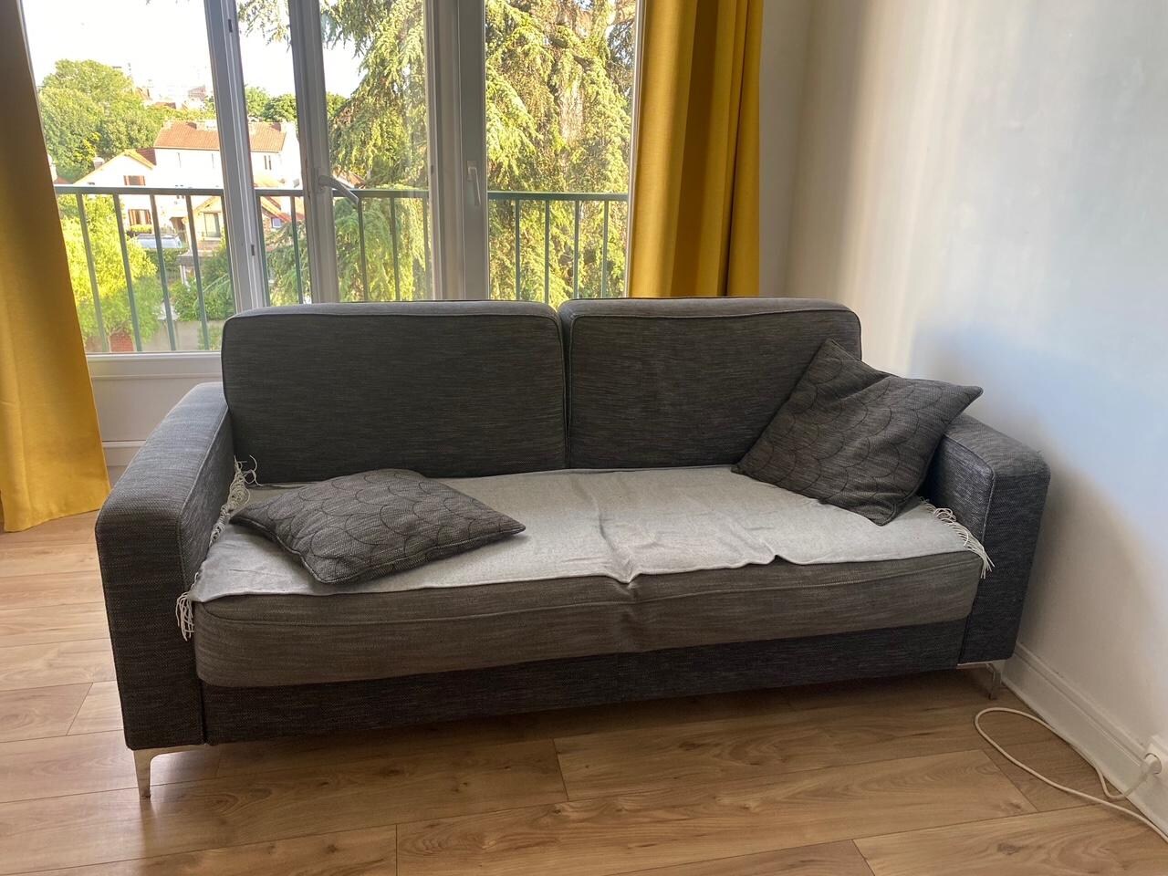 “3rd bedroom” was sleeper sofa in living room