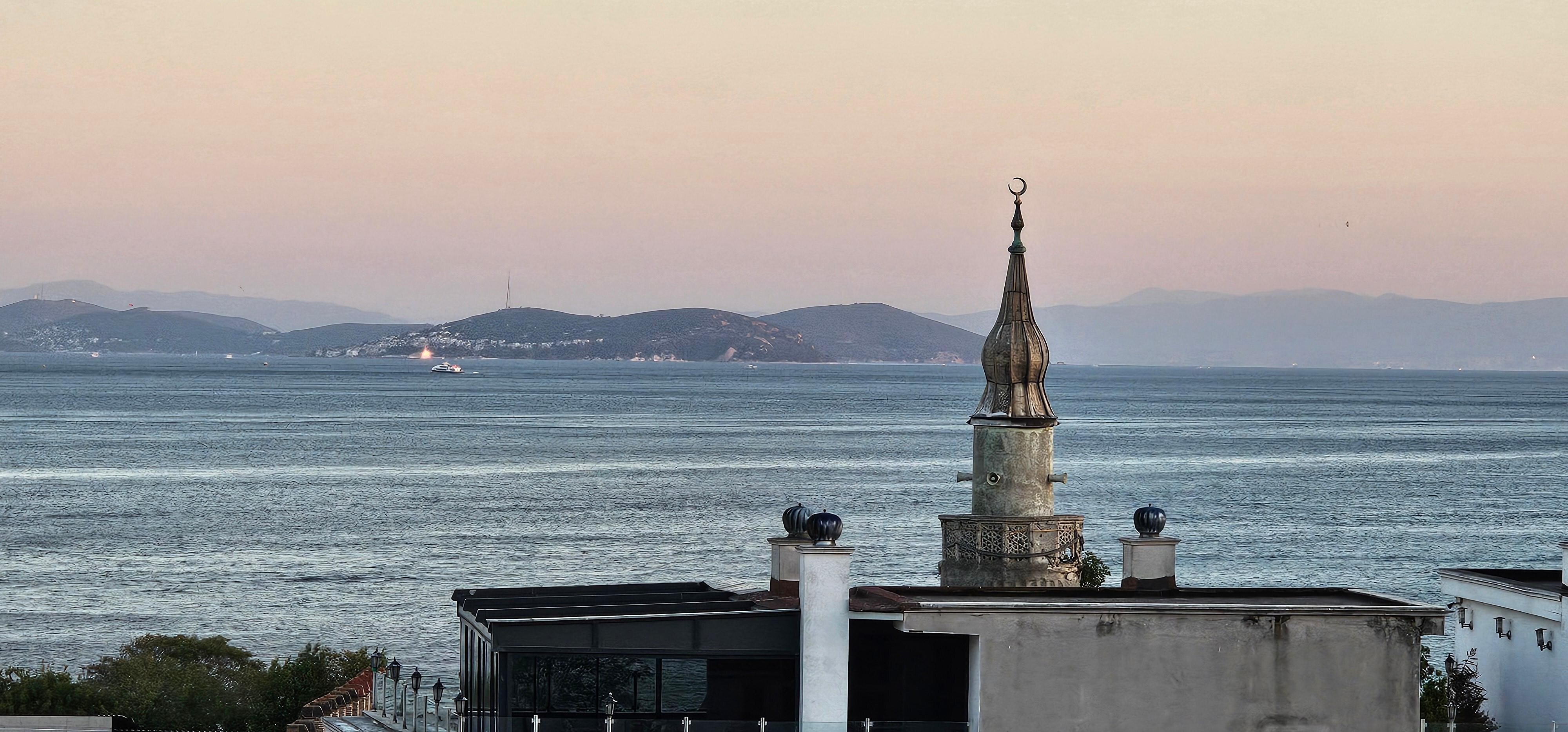View from left side of room balcony 