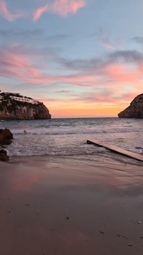 Sonnenuntergang über der Bucht