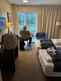 Room was BERY tight. Bath was big.