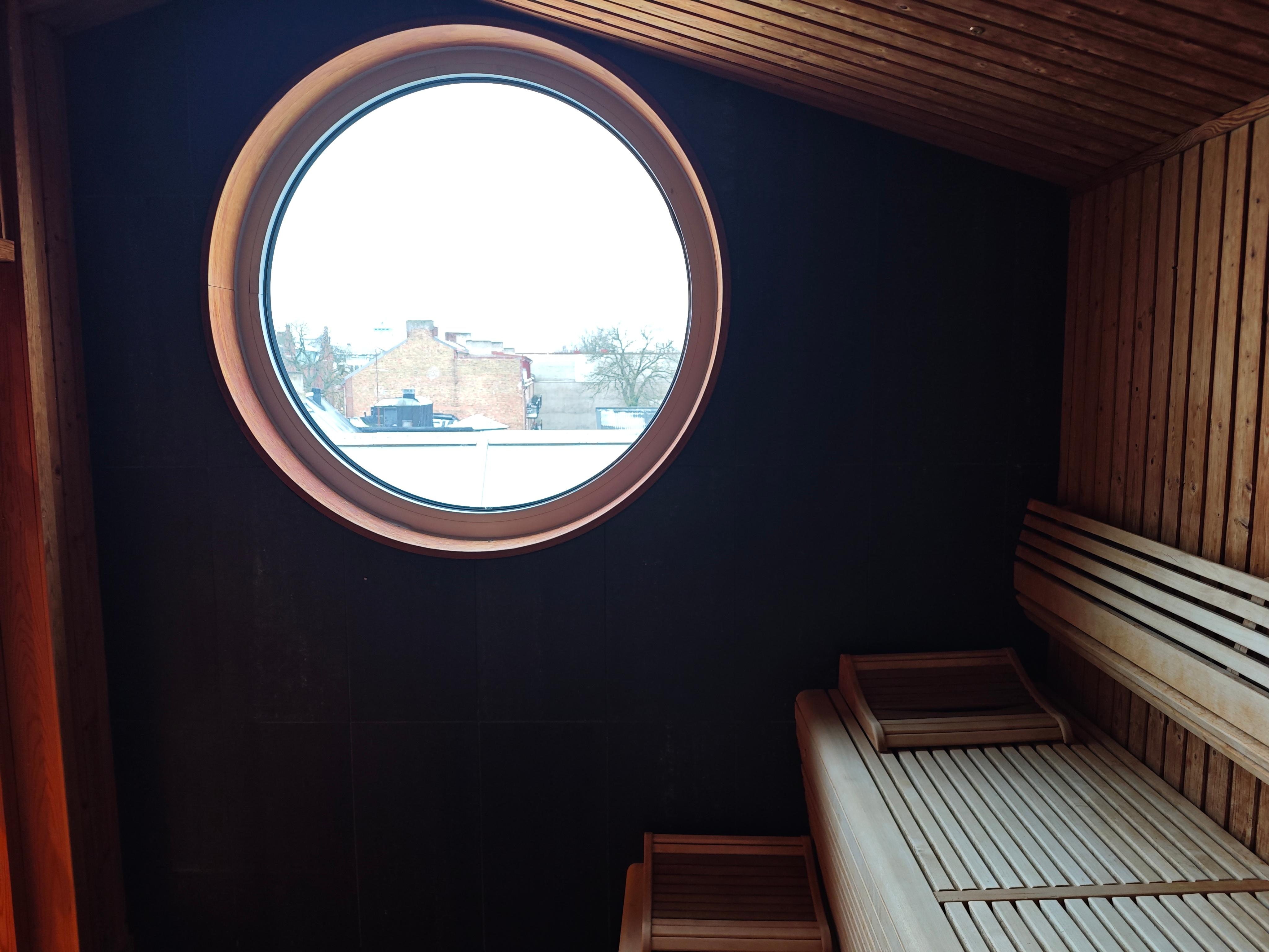 Bastu (kostar extra)