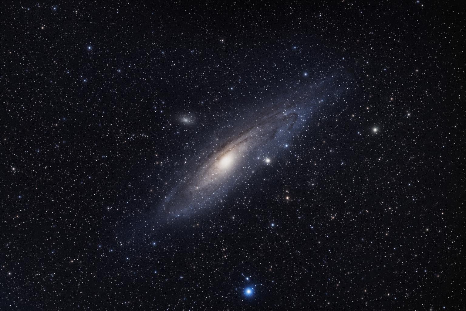 One cool pic of Andromeda taken on our second night… 
