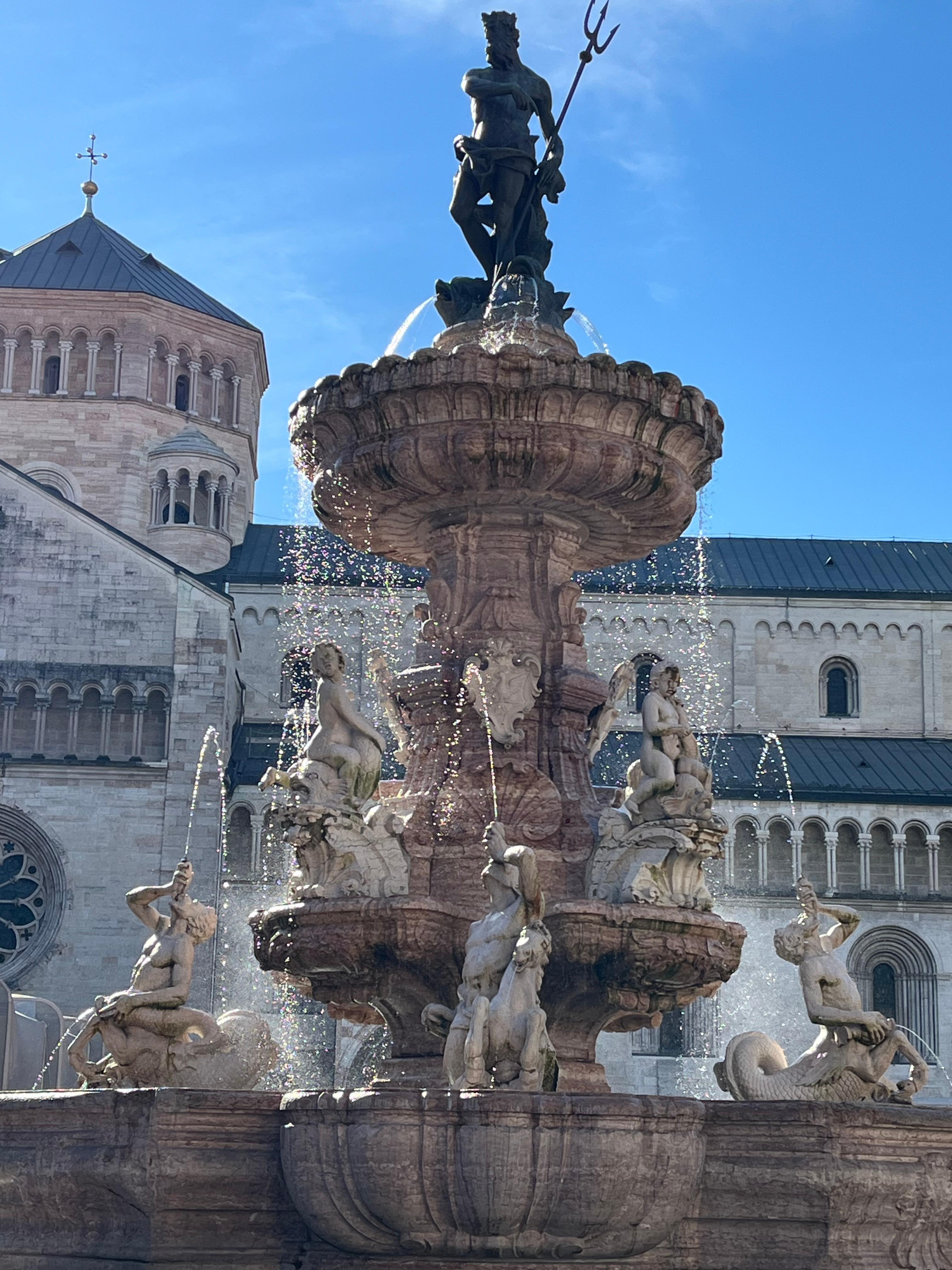 Fountain in middle of town square 