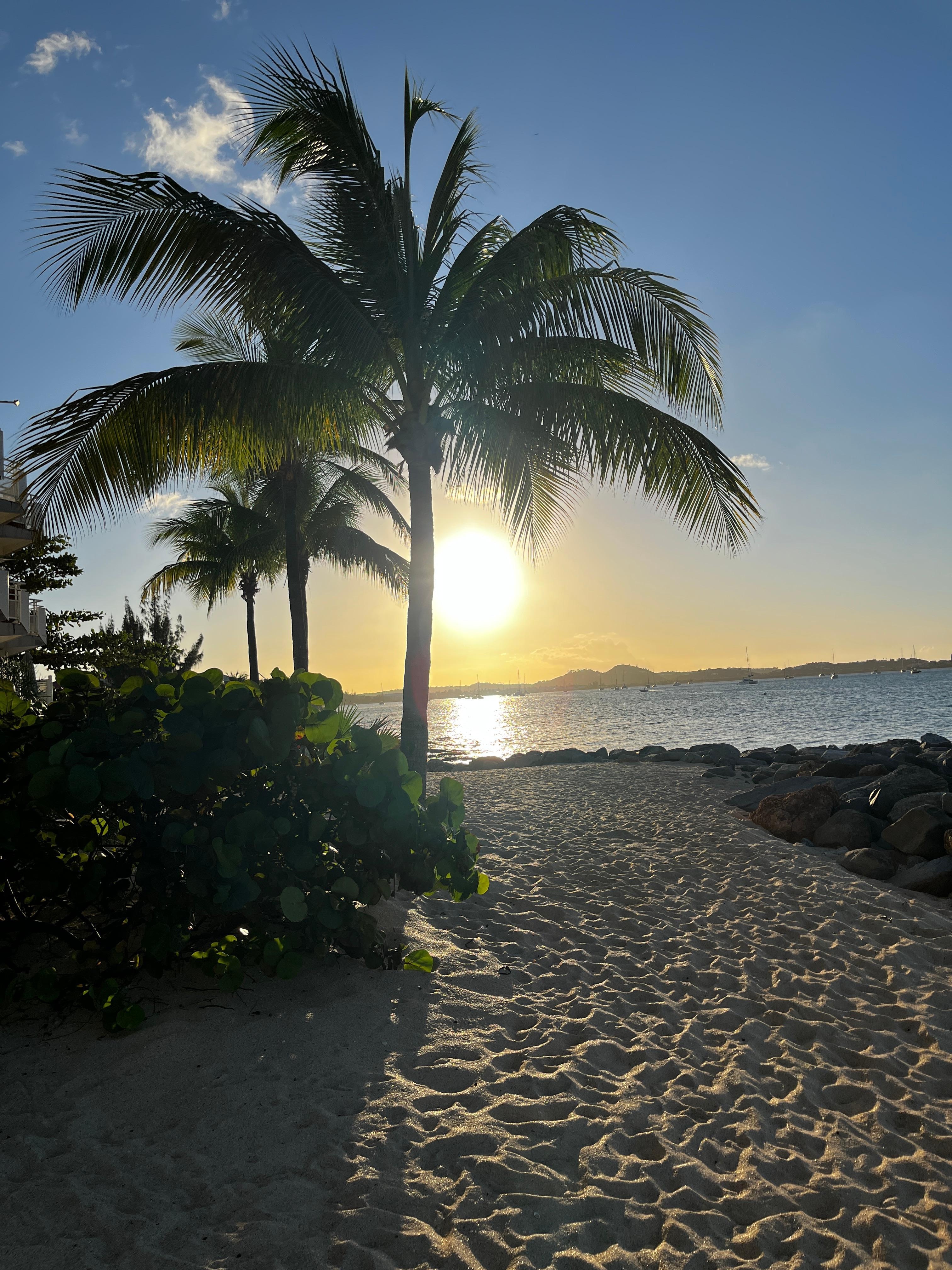 Sonnenuntergang am Privatstrand