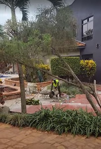 I wish I could upload a video to show how noisy it was and how close the drilling was to the room I was assigned.