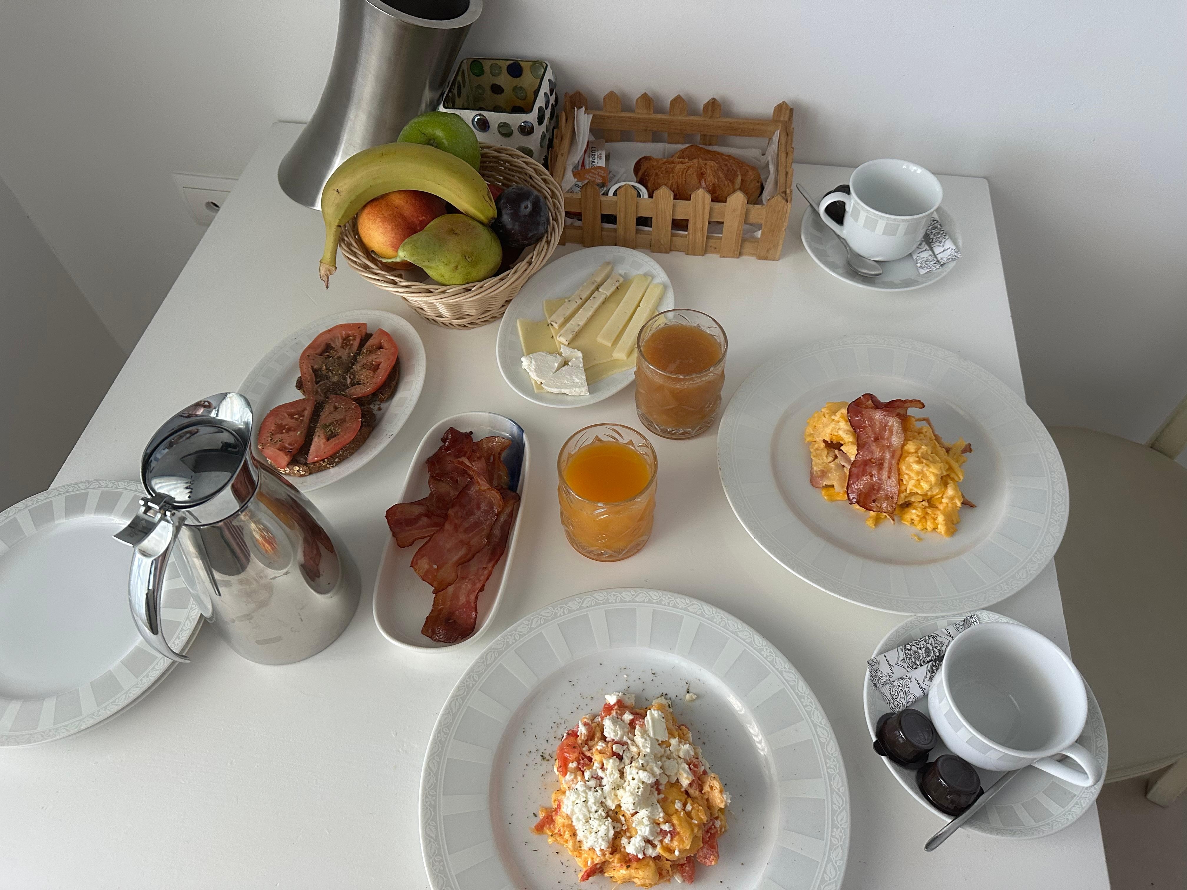 Room service breakfast 