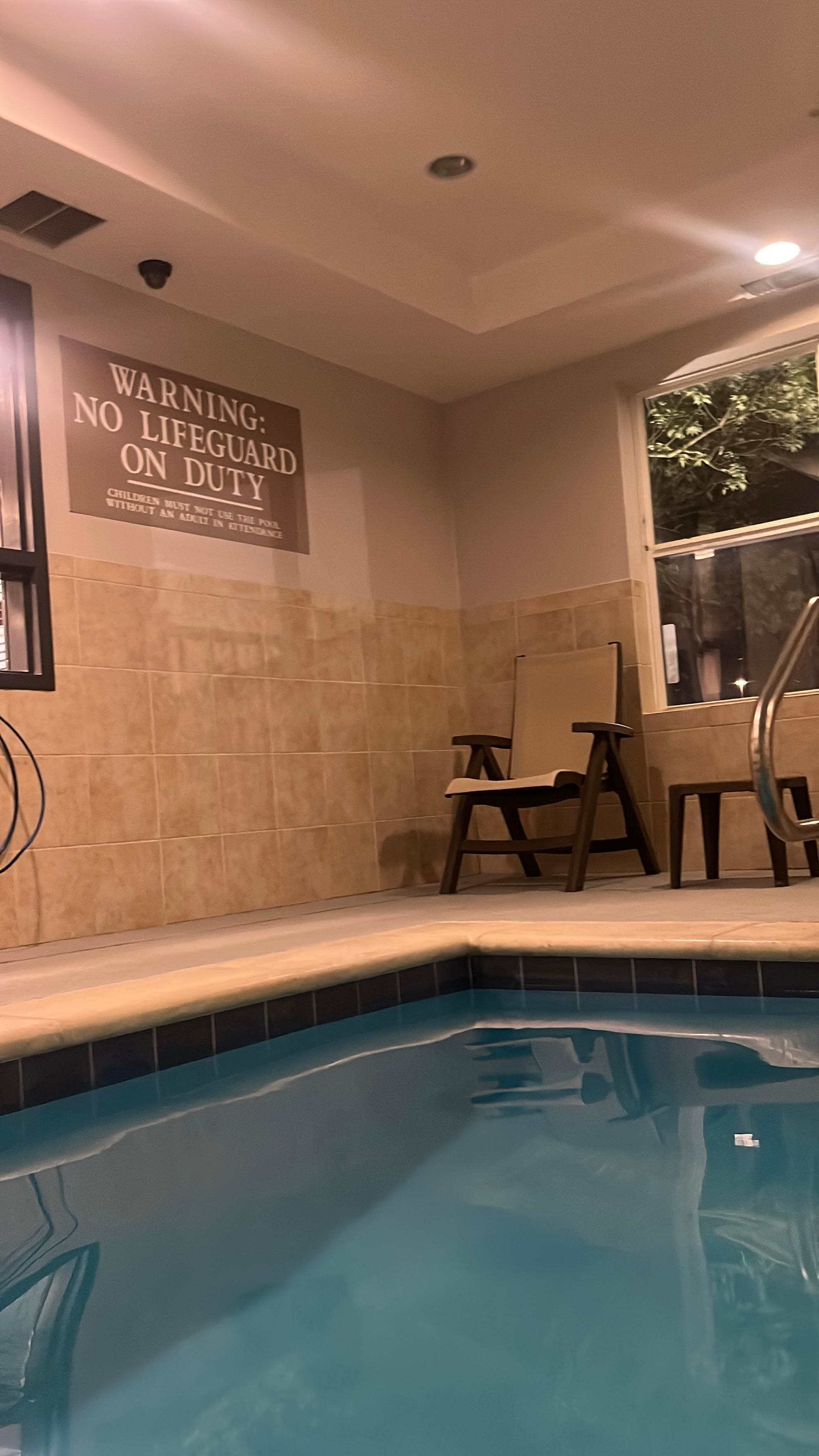 Small indoor heated pool. Clean and relaxing!
