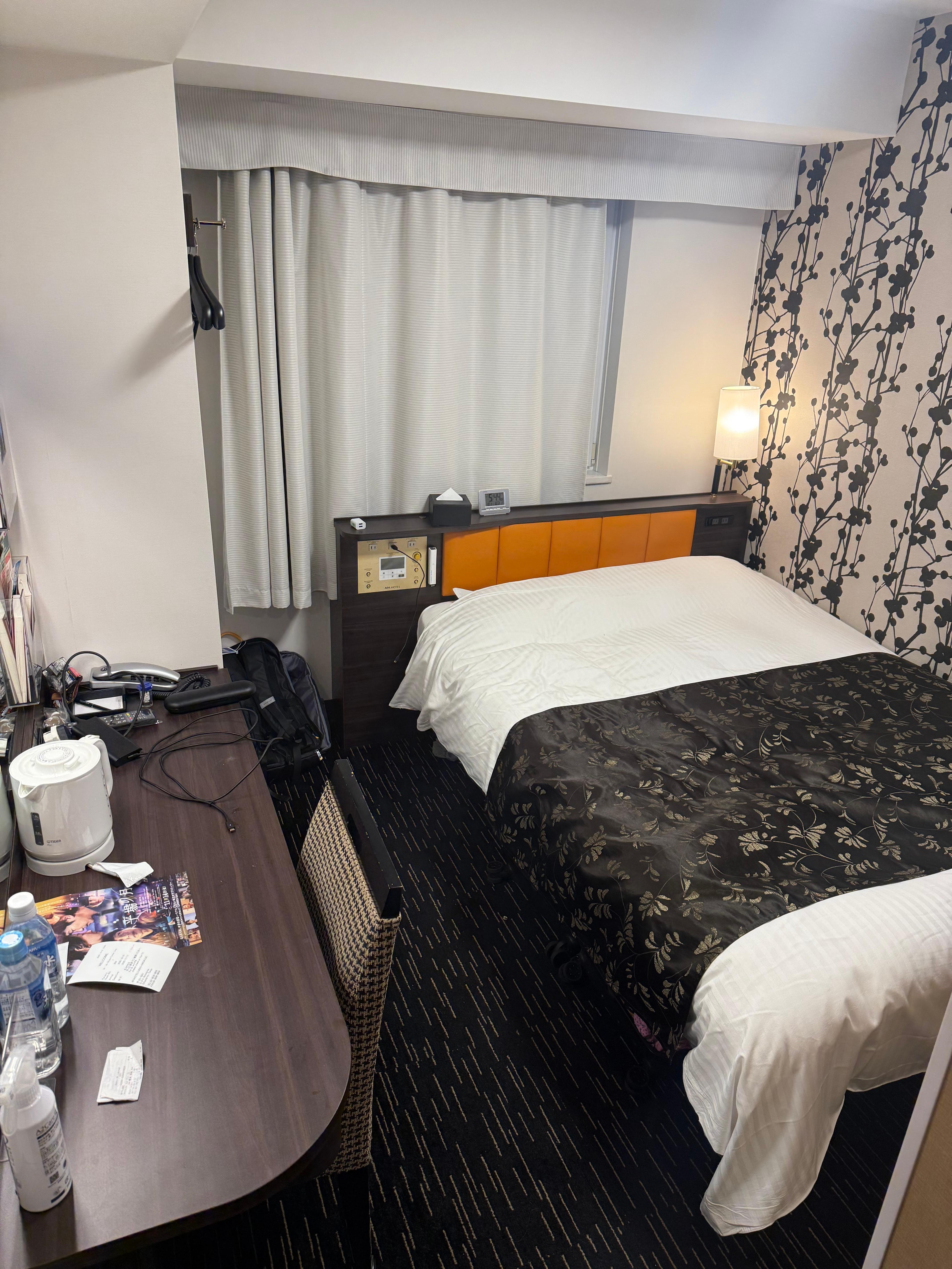 Standard room, double bed.