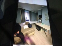 The main room with 2 very comfortable beds.