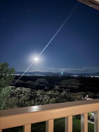Moonrise,
eastern view.