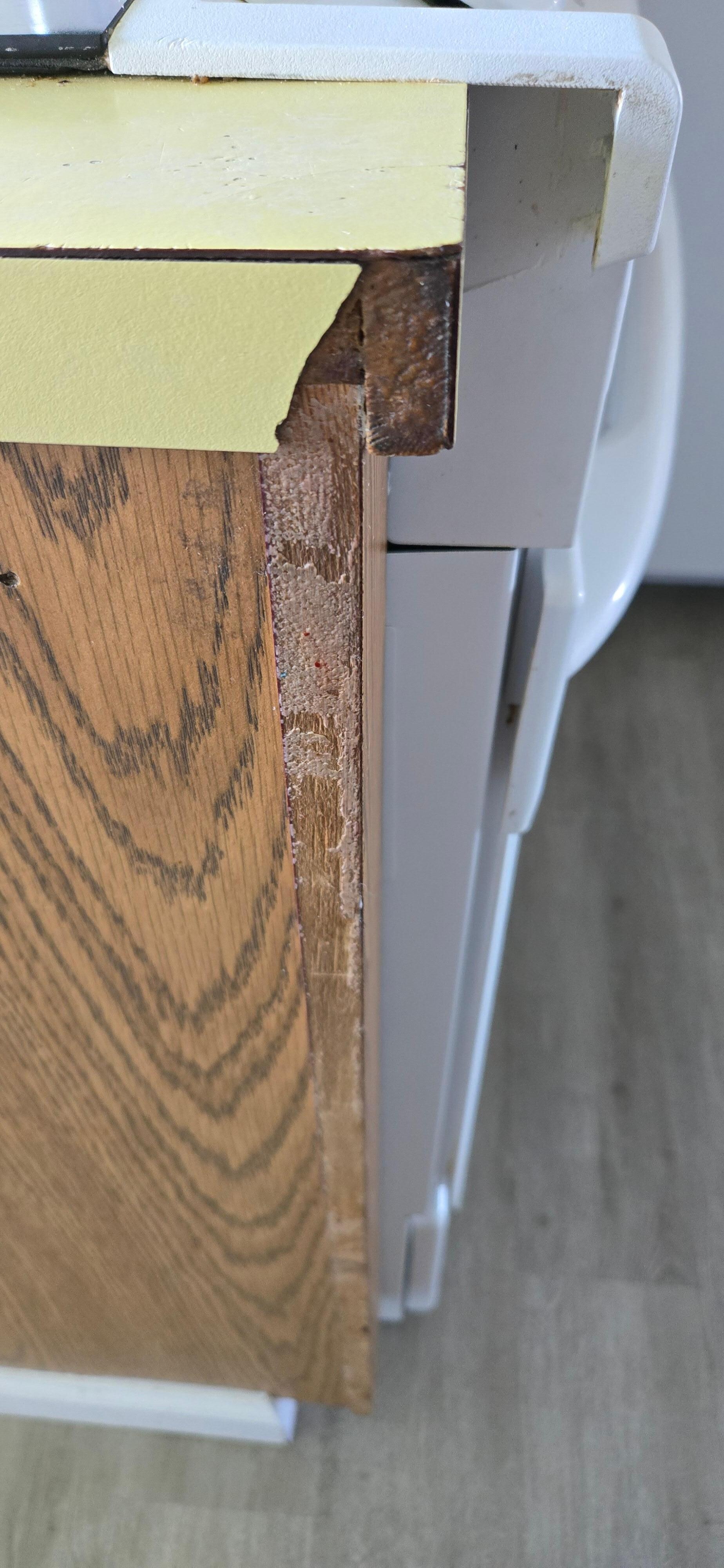 More damage & dirt in the kitchen