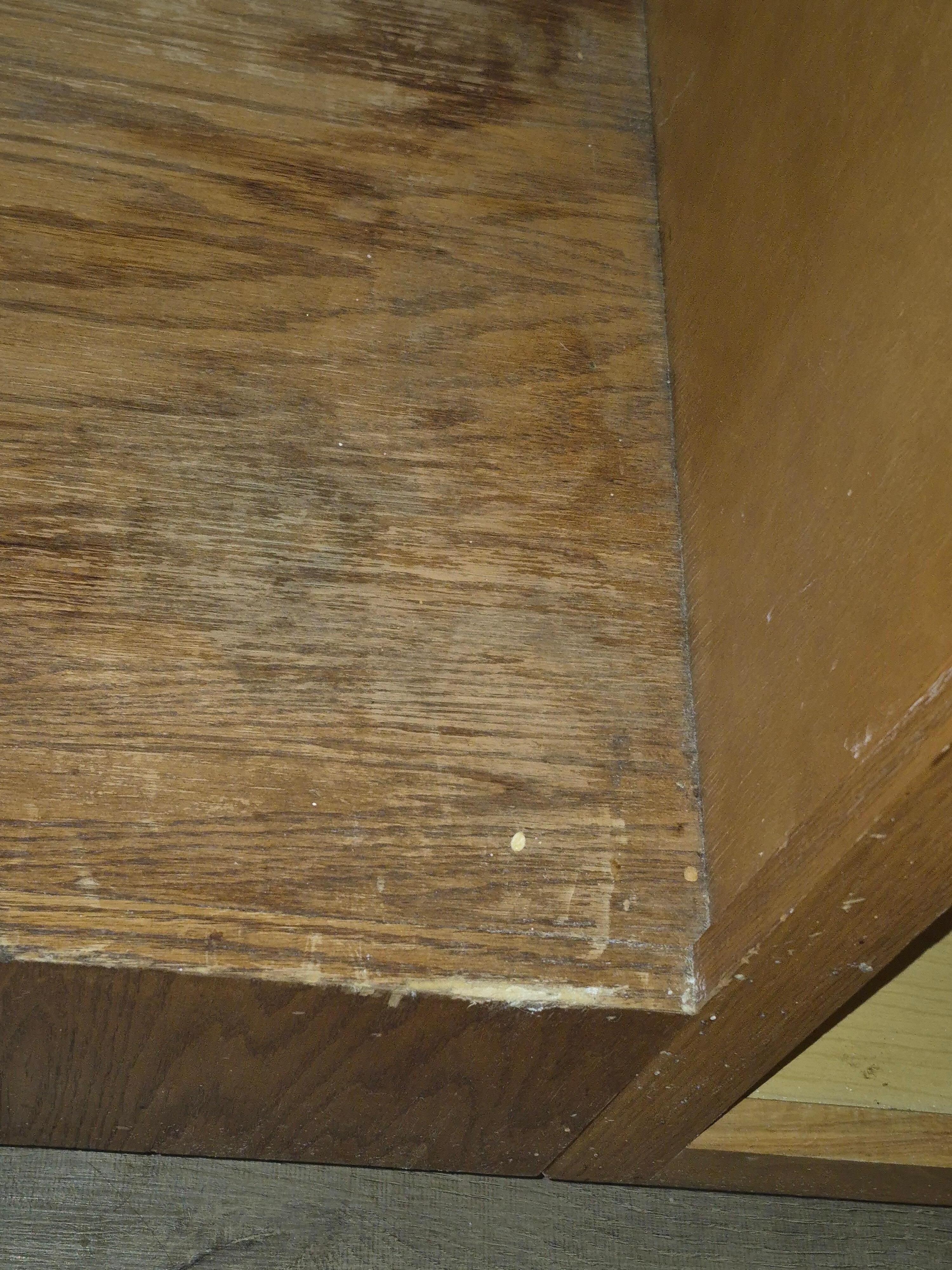 Little shelf under microwave 