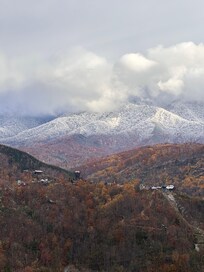We were here for the first snow of the season. What a beautiful sight to wake up to!!!!