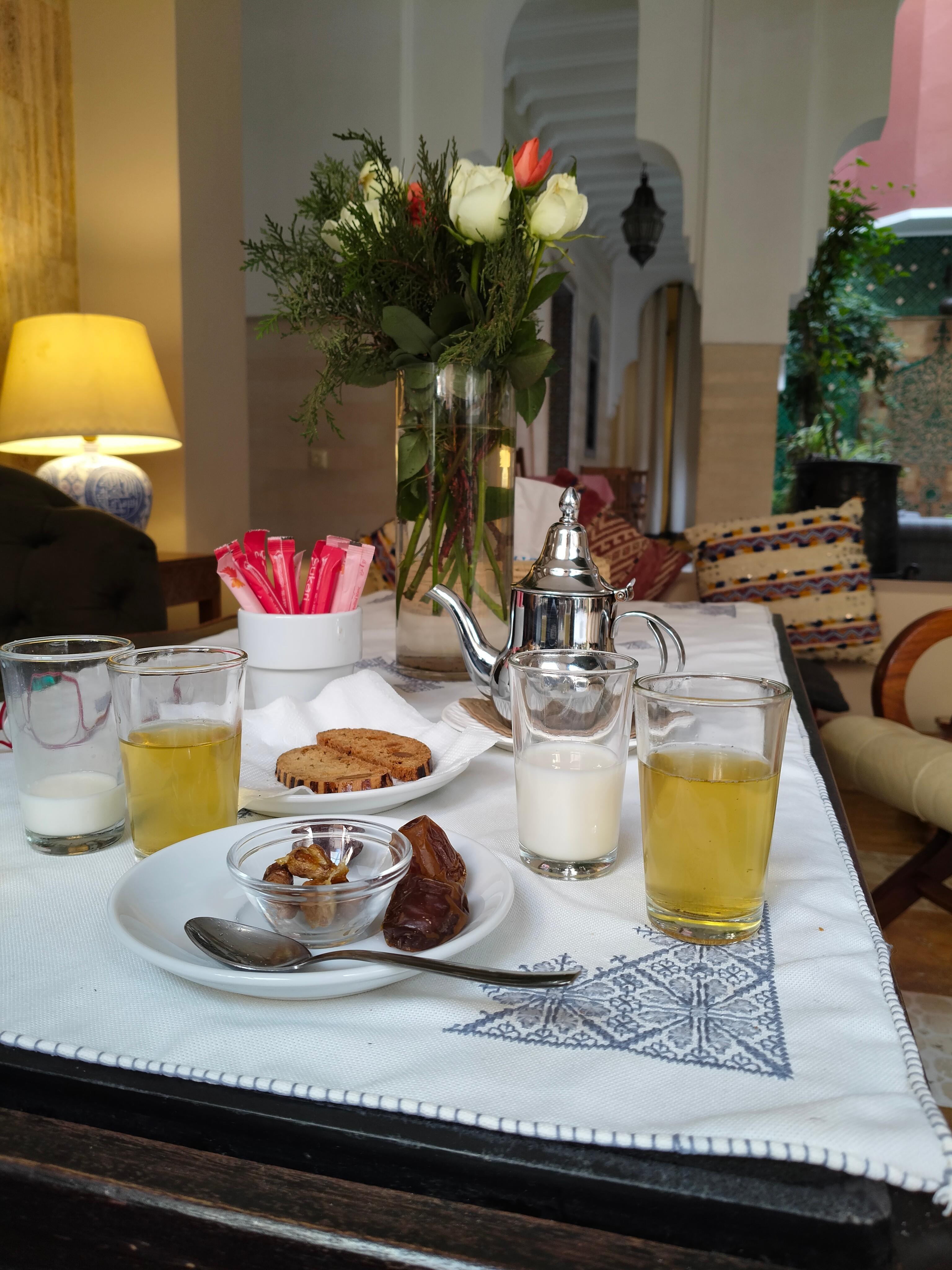 Ontvangt bij aankomst.