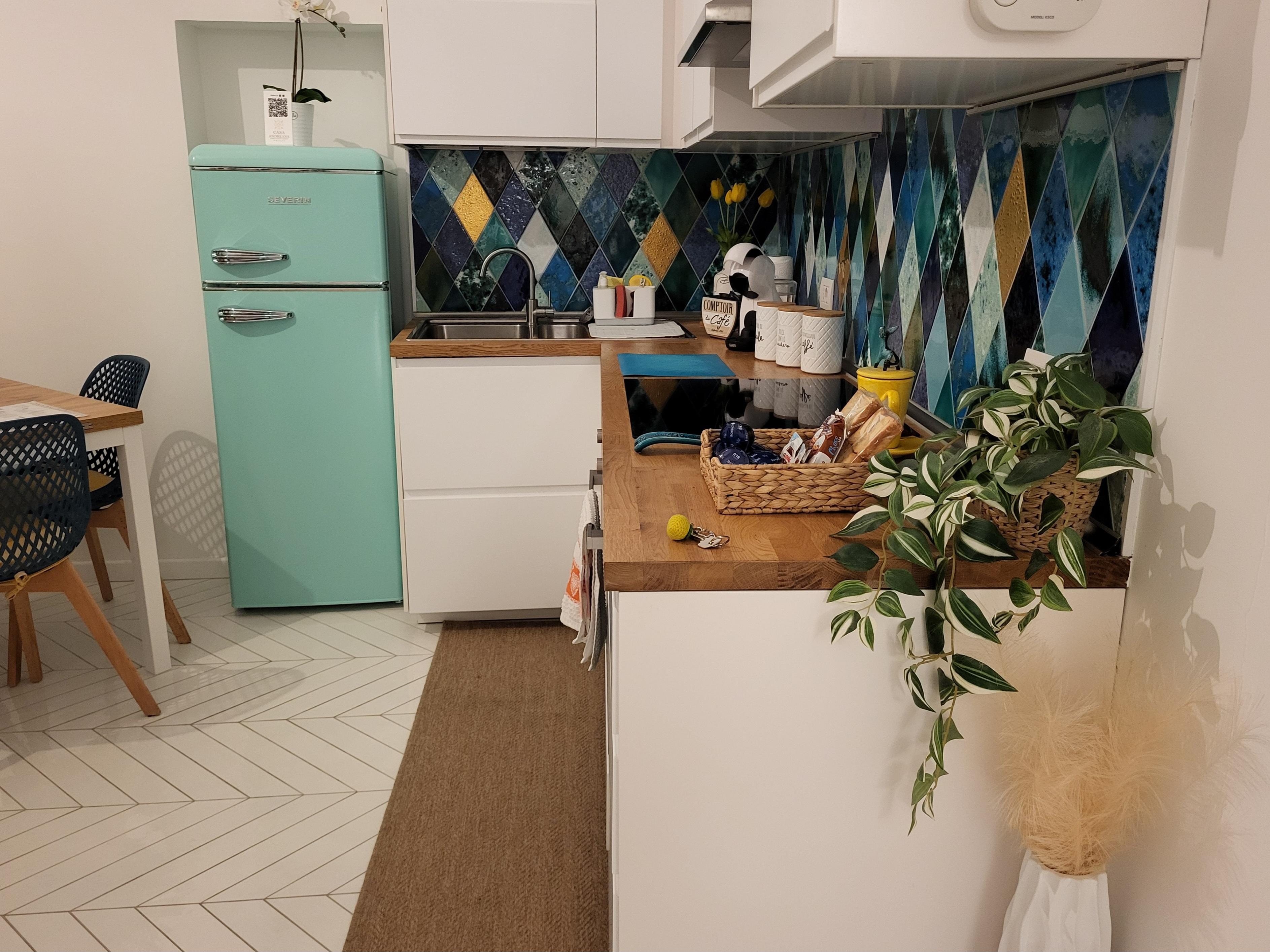 Beautiful little kitchen!