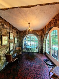 Breakfast favorite room