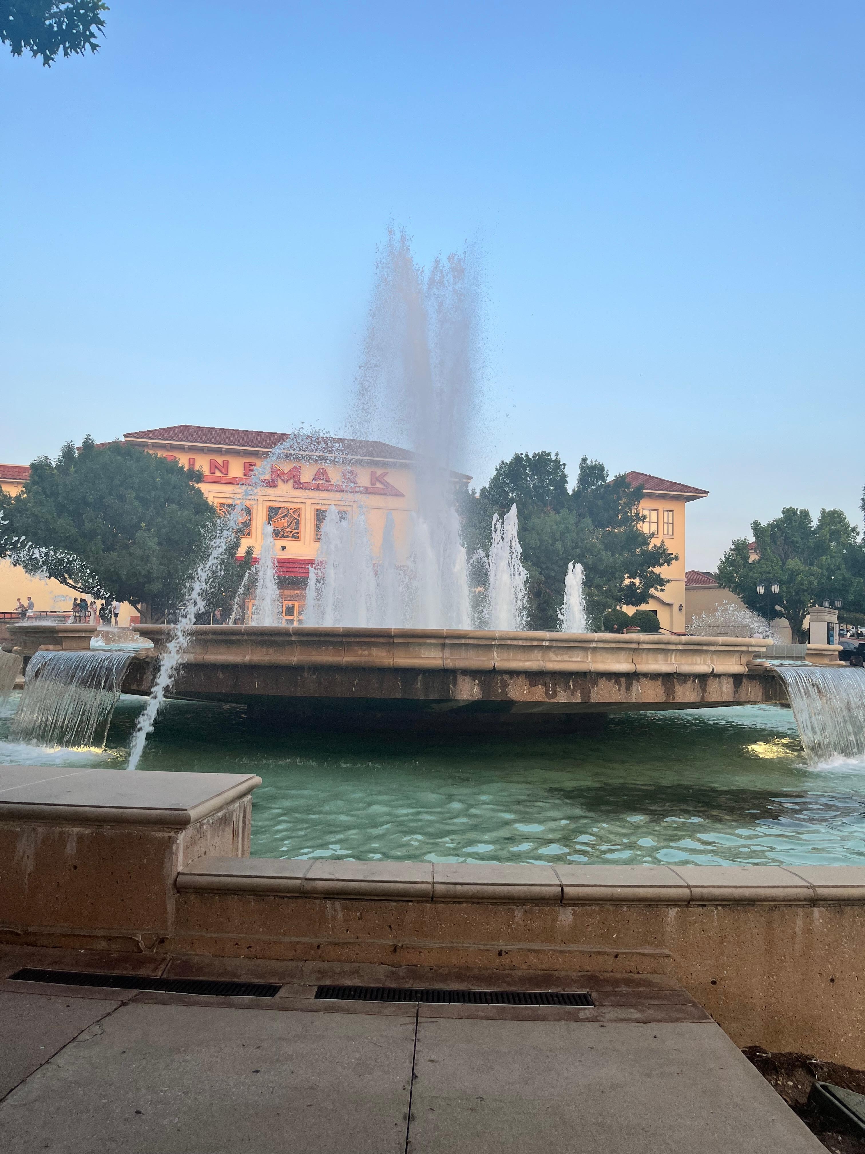 Fountain stroll