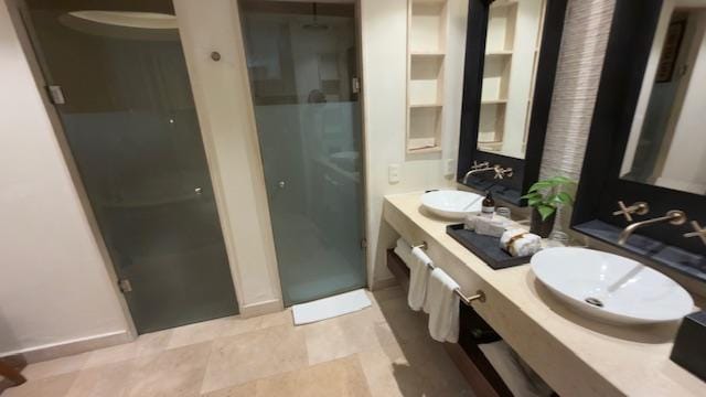 Junior Swim Out Suite Bathroom