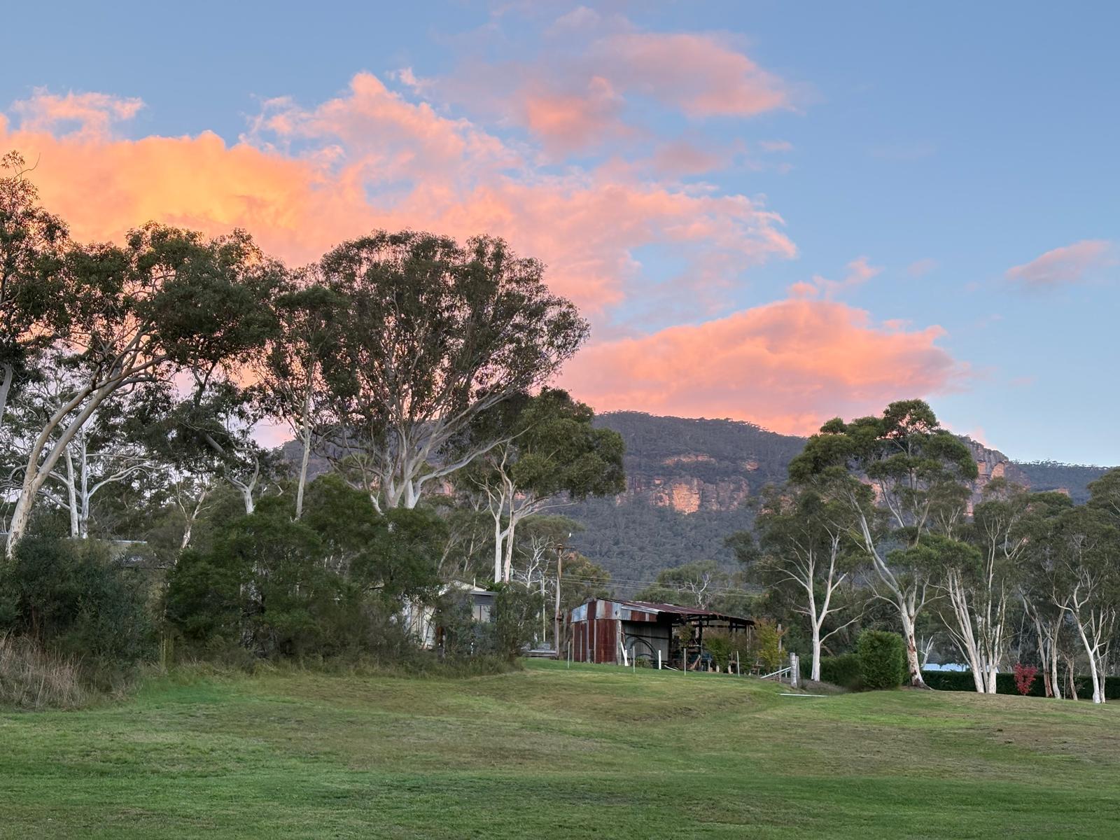 Location shot Megalong Valley