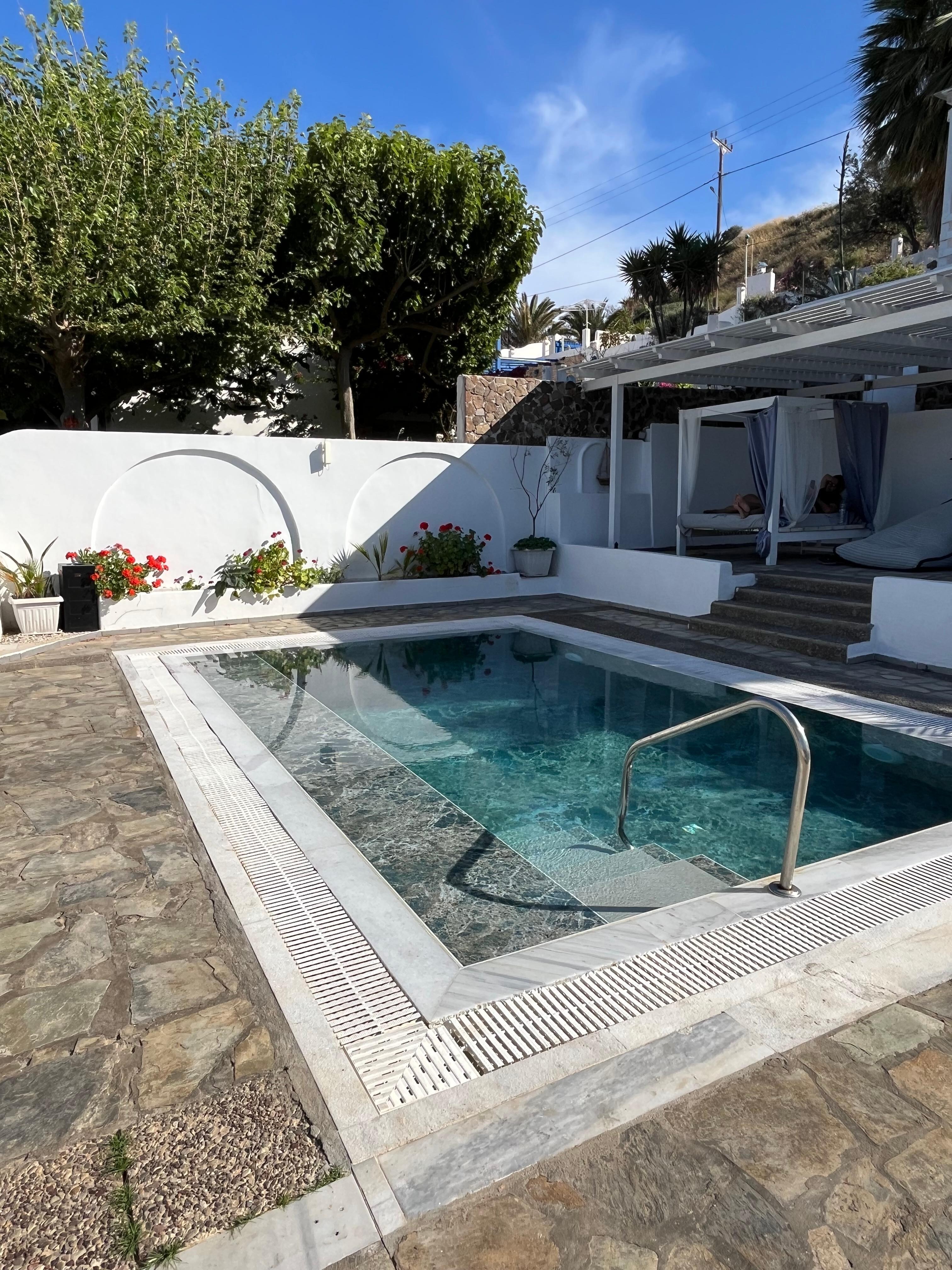 Pool area 