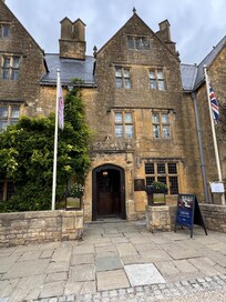 Front of the Lygon Arms