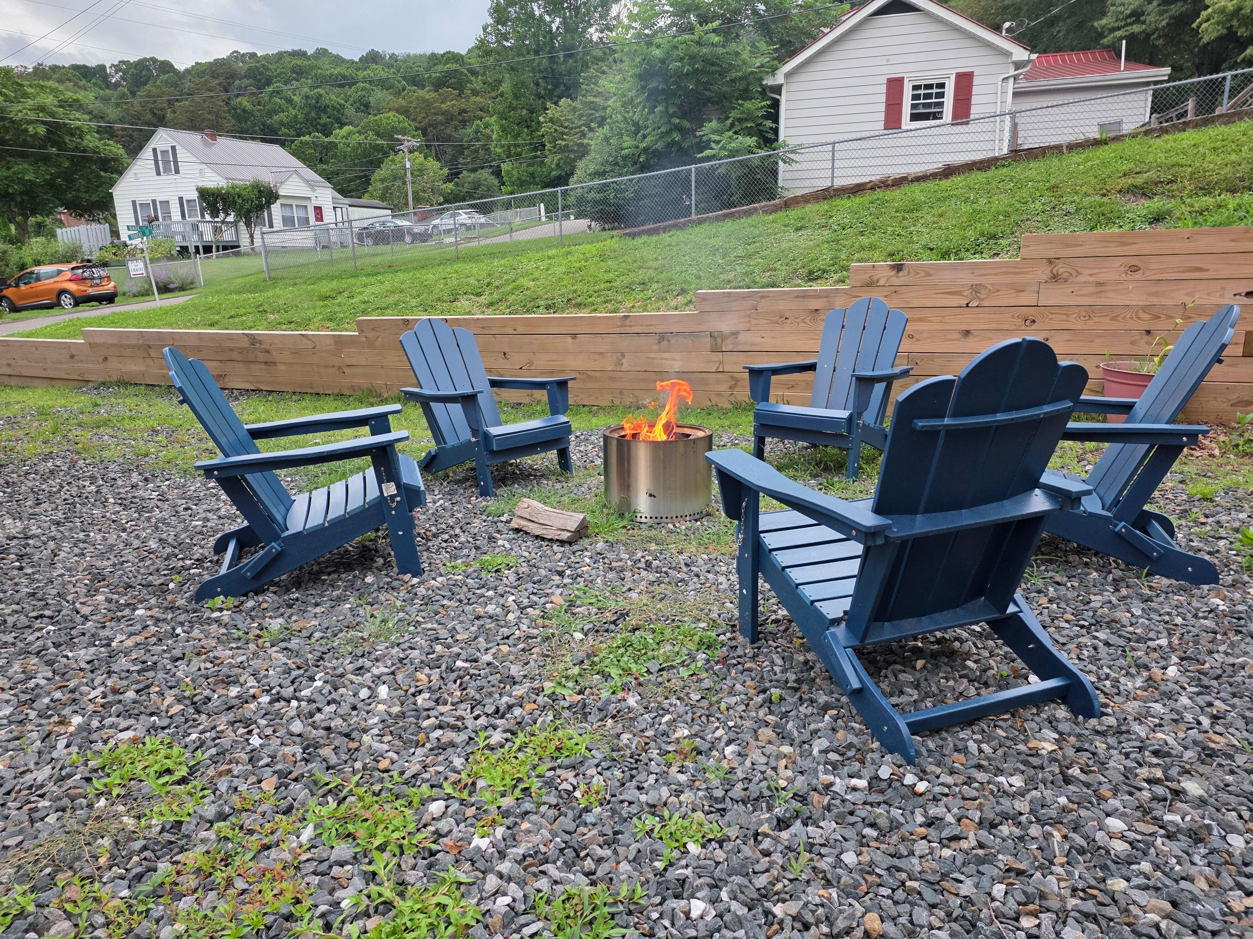 Great fire pit area!!