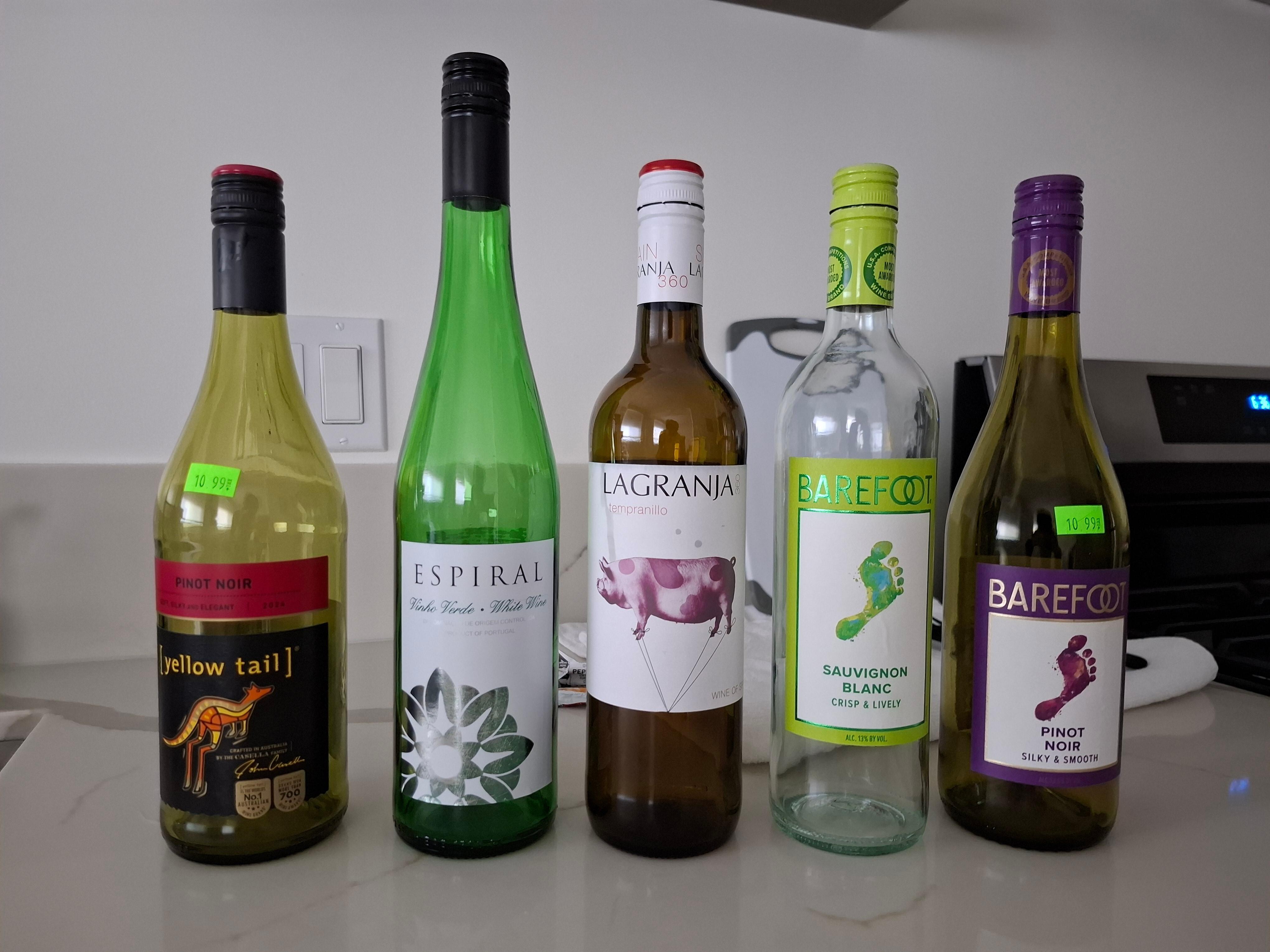 近所で買ったワイン