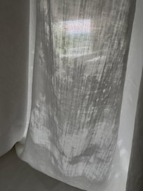 These are the sheets - totally threadbare