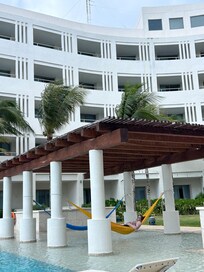 Can’t you see yourself spending all day in a hammock?