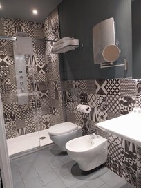 Bagno , grande e bellissimo
