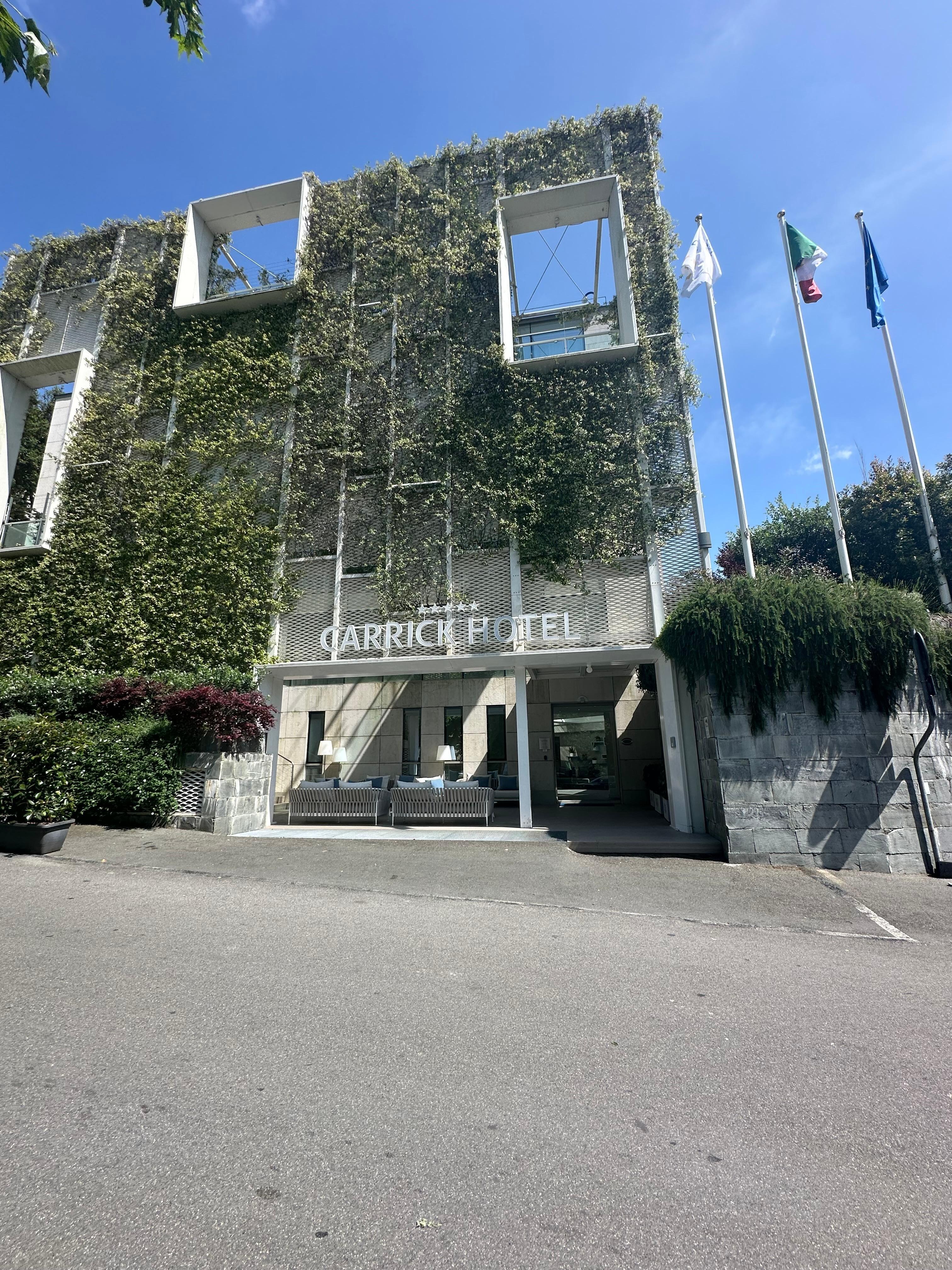 Front of the hotel. 