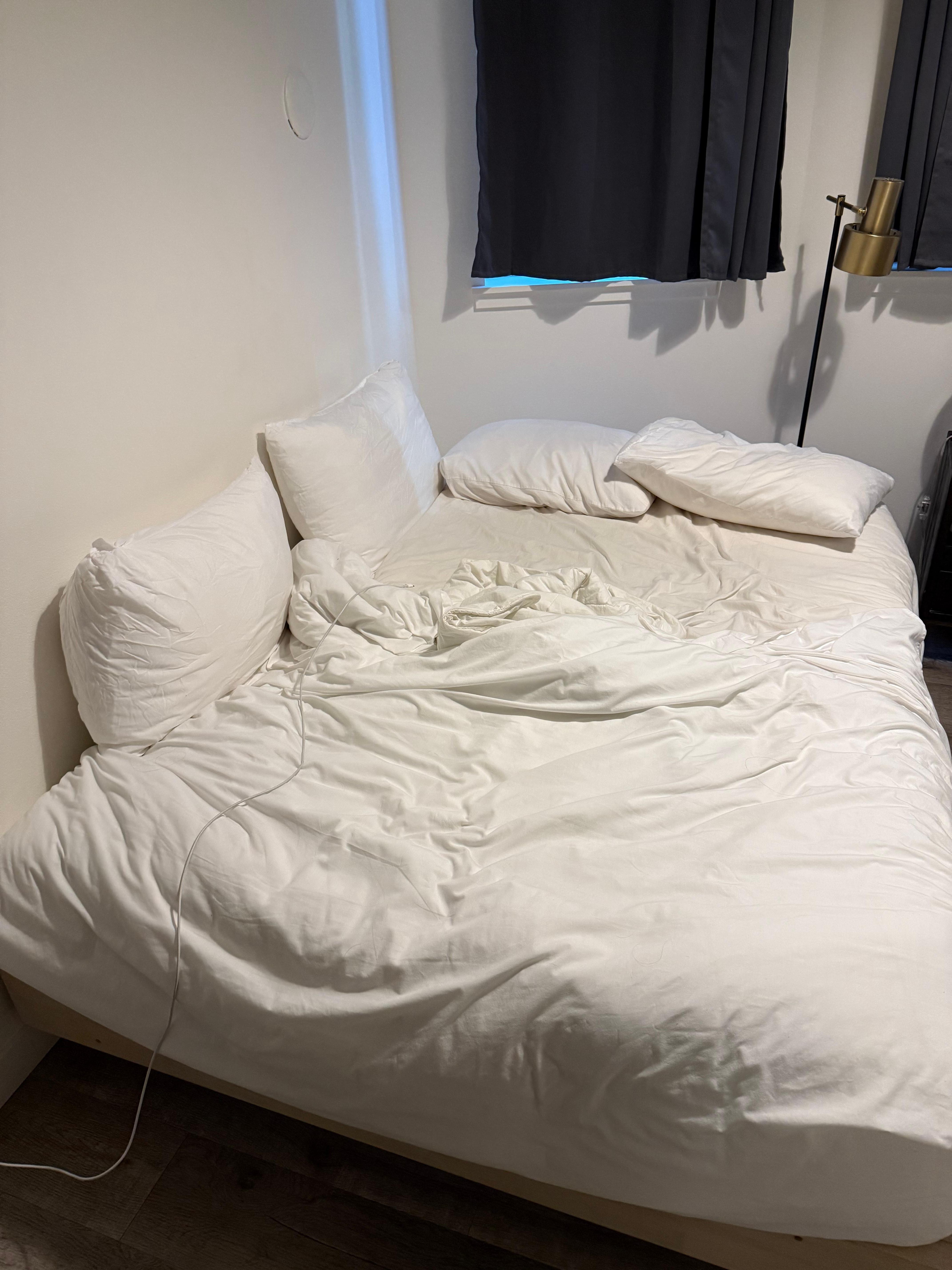 Bed not cleaned for 3 days