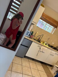 Selfie with partial kitchen beiwu