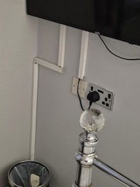 Neat cable trunking!! I dont think so.