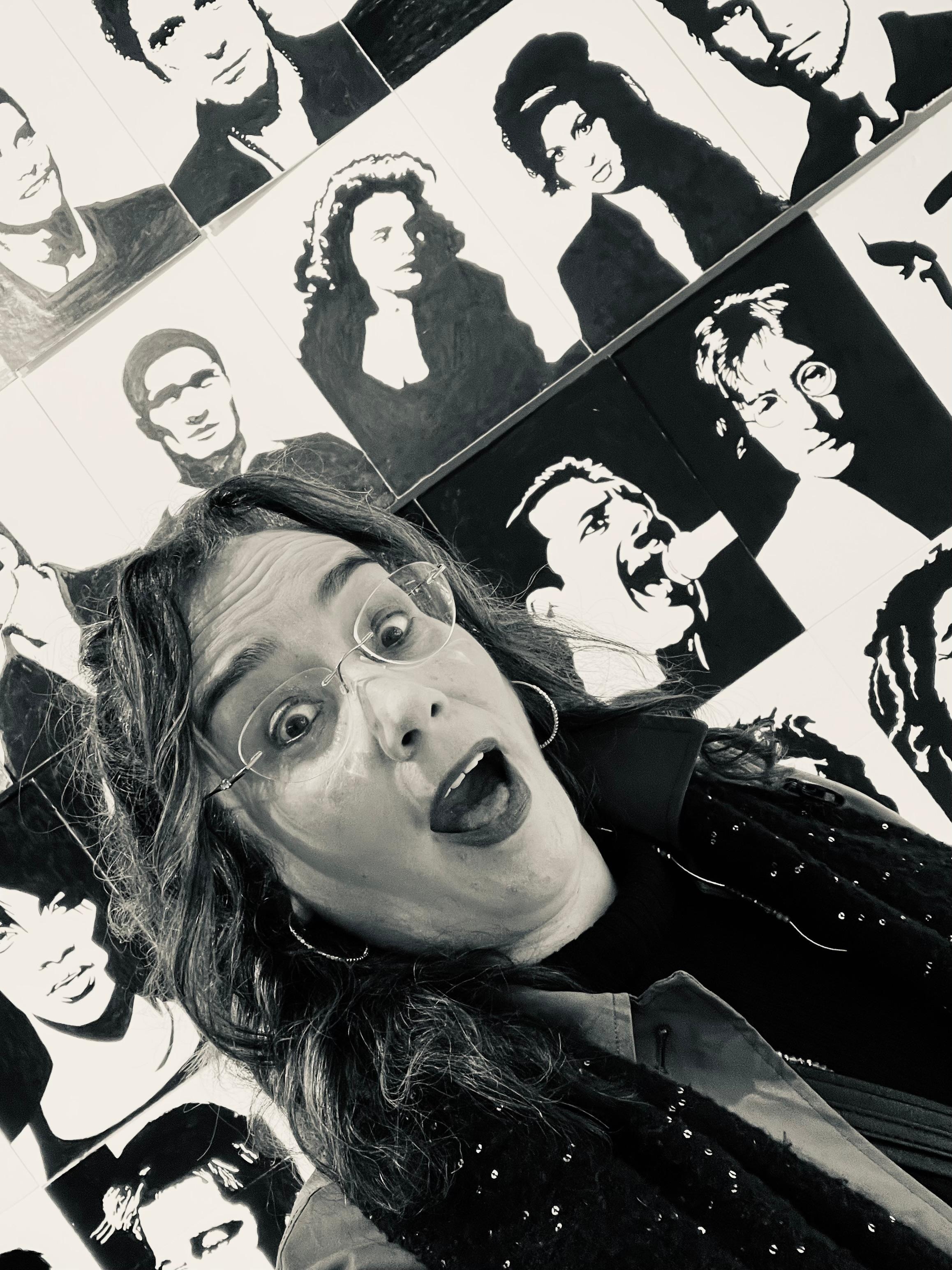 Fun artwork to unwind after a day of language learning and testing on Portuguese in the same neighborhood. 