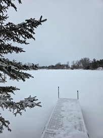 Dock is just a few steps out the door