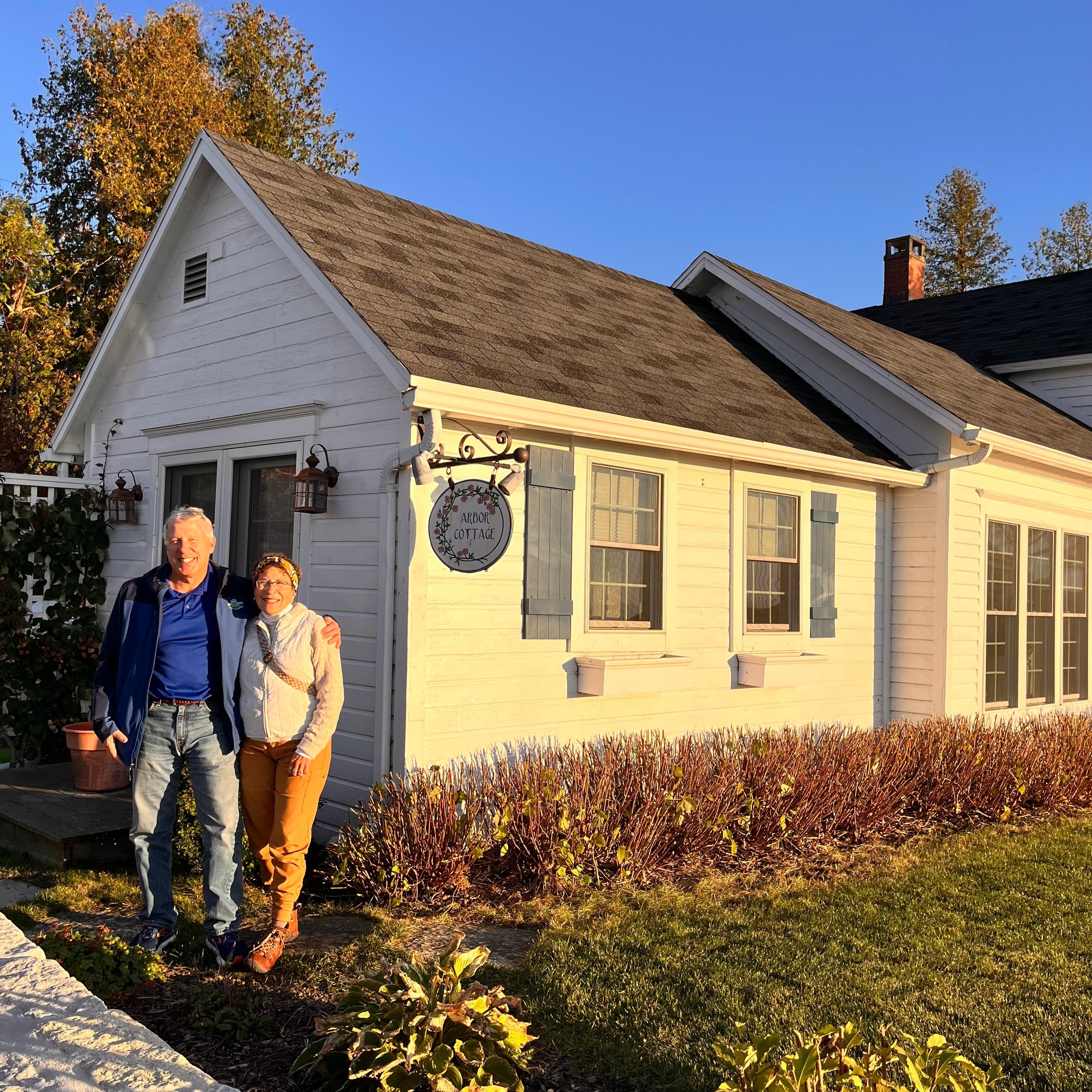 Amy and Brad are quick to reply, run a clean and beautiful property, are knowledgeable about the area and are super NICE.