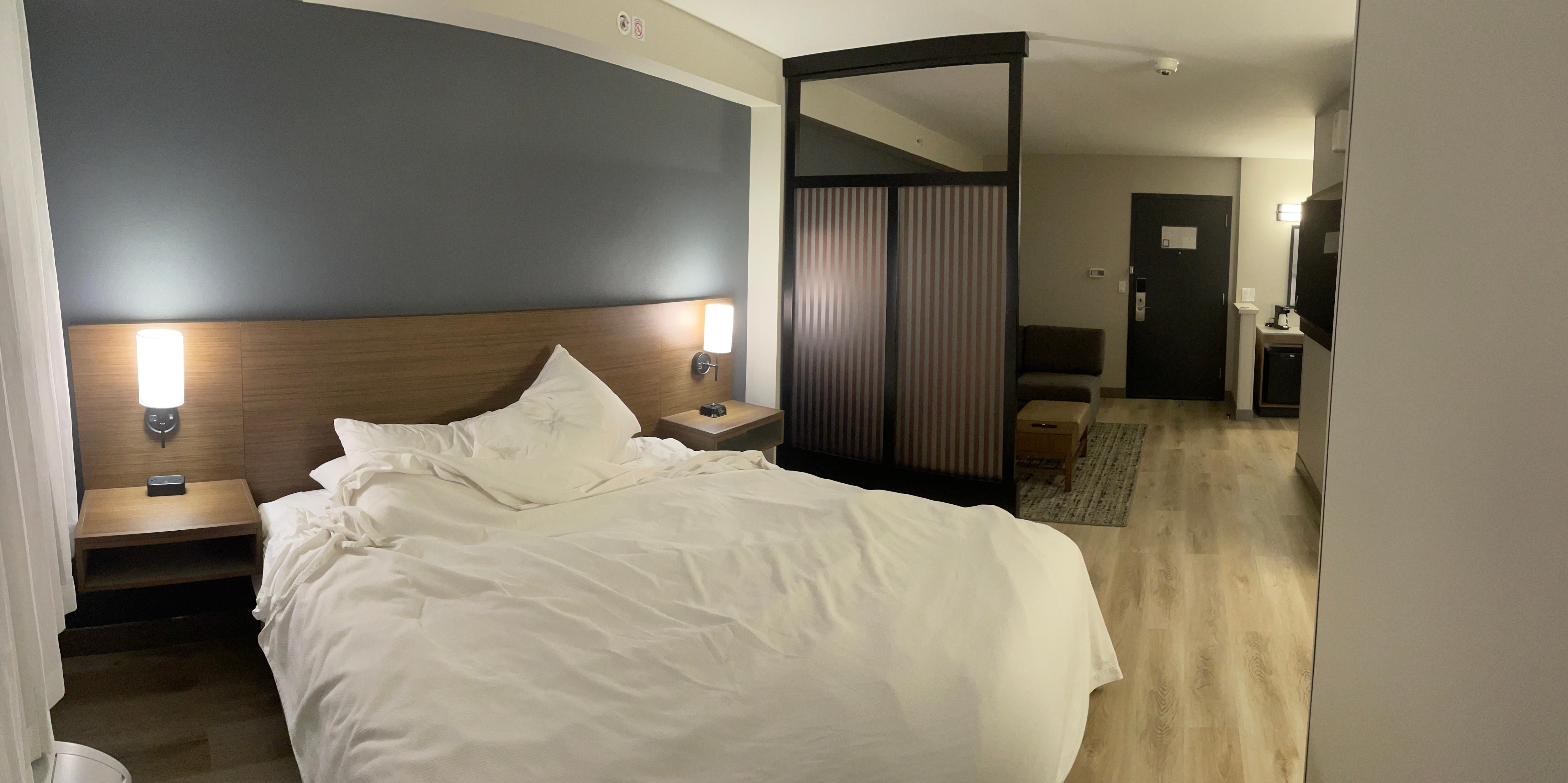 Perfect room for two. 