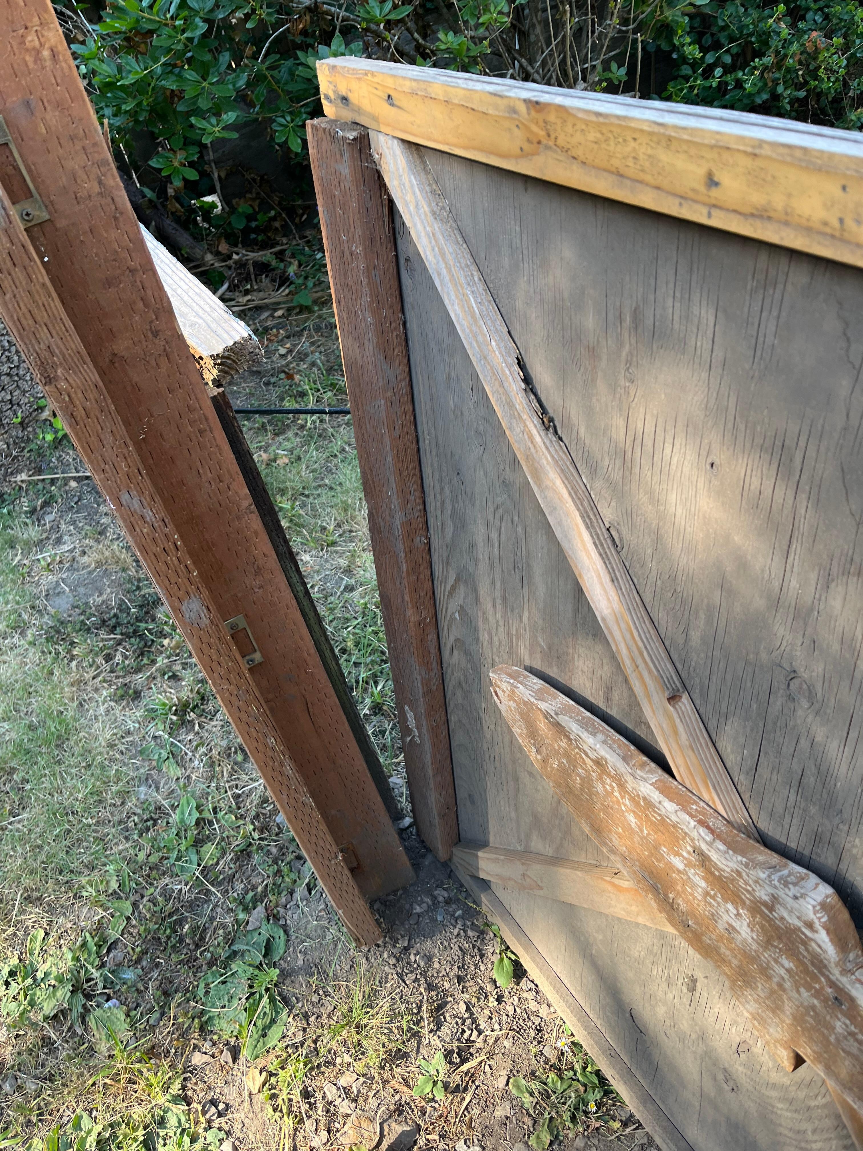 Gate falls over