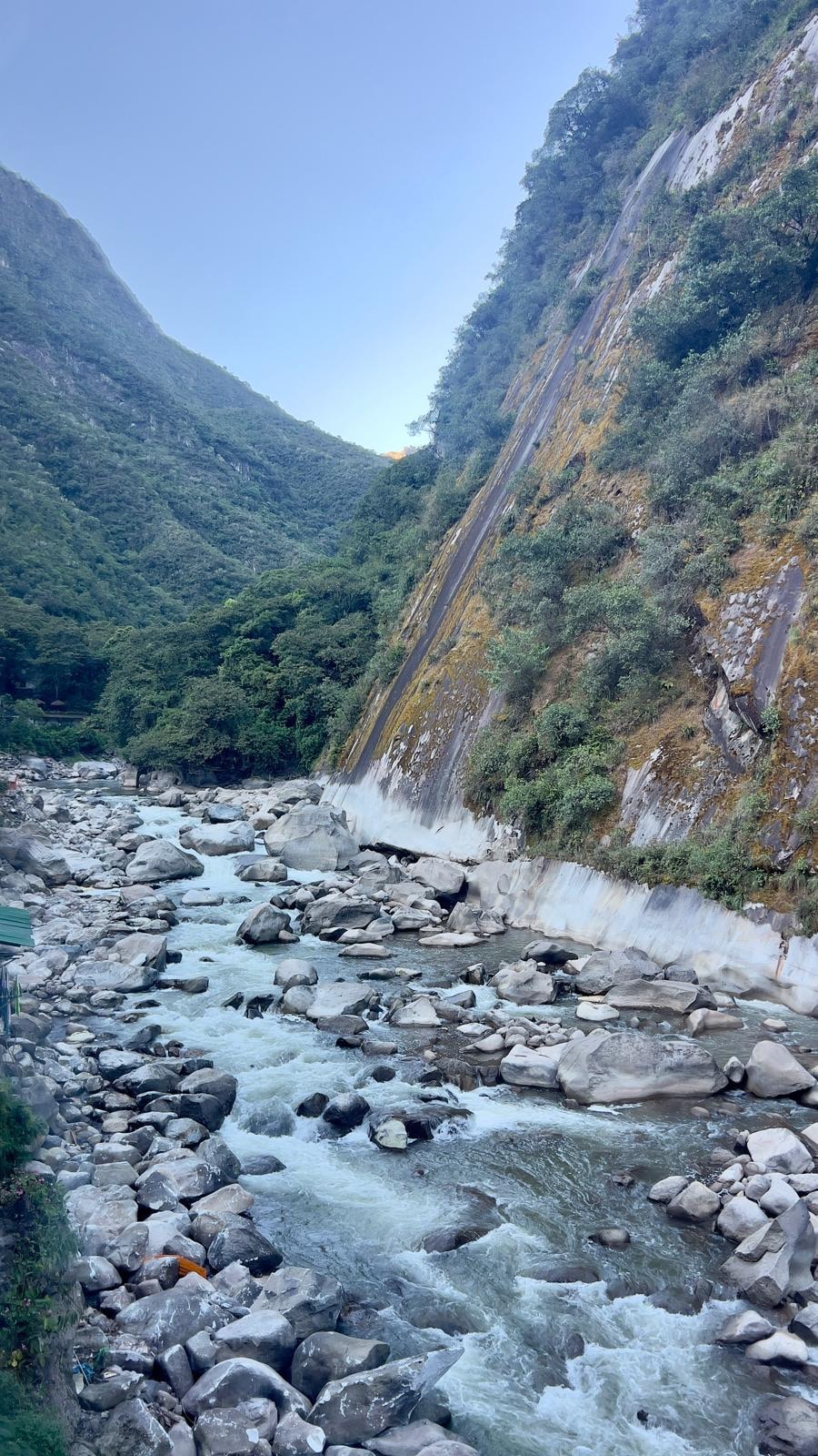 Vista desde la habitación al río.