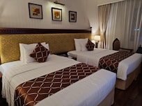 cozy room. very clean.