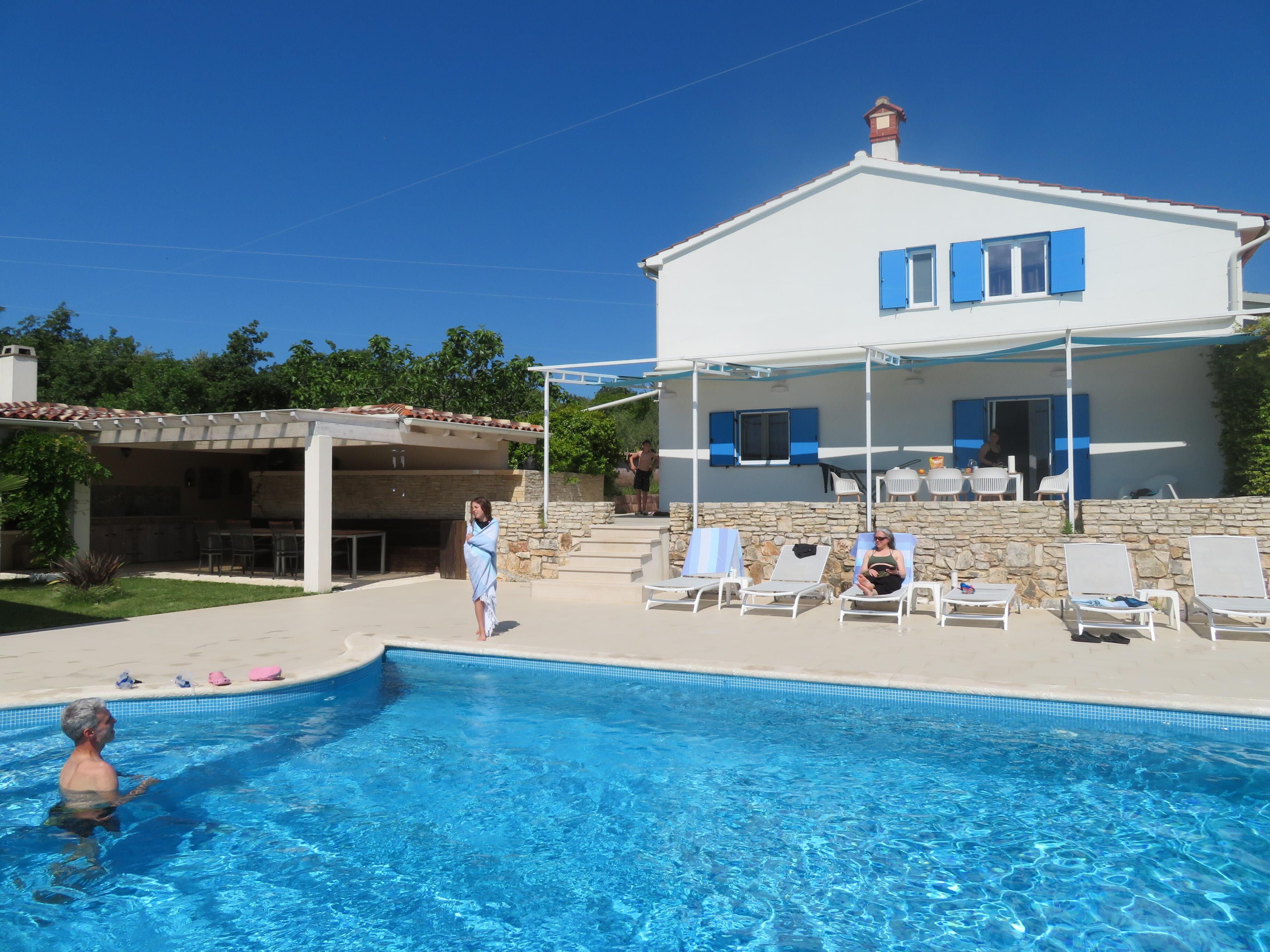 La piscine de la villa