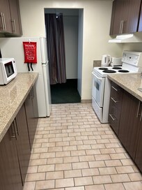 Kitchen. Very clean