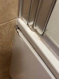 Bath in ensuite