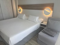 Standard room with side view