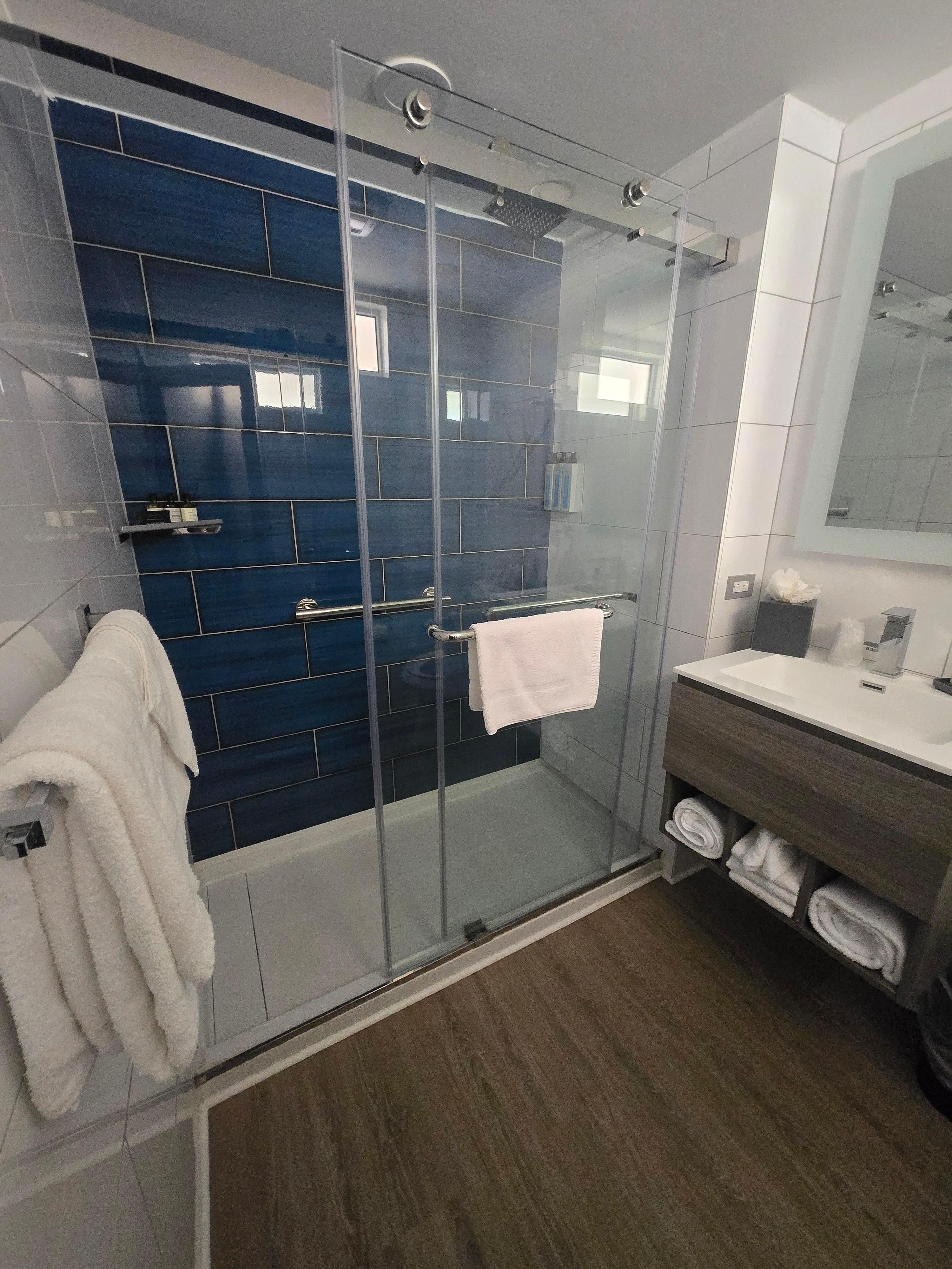 Very nice shower