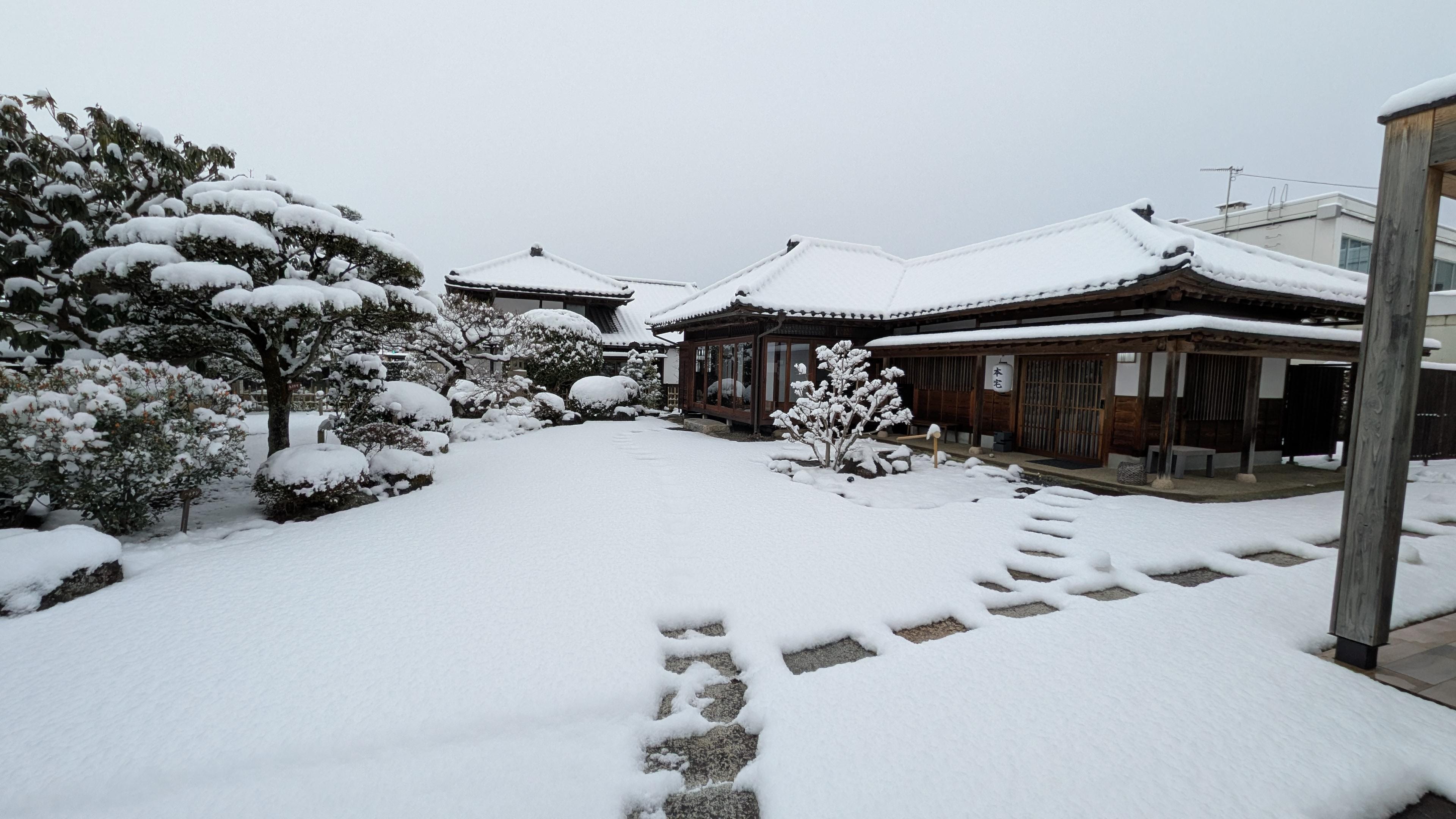 雪の本邸