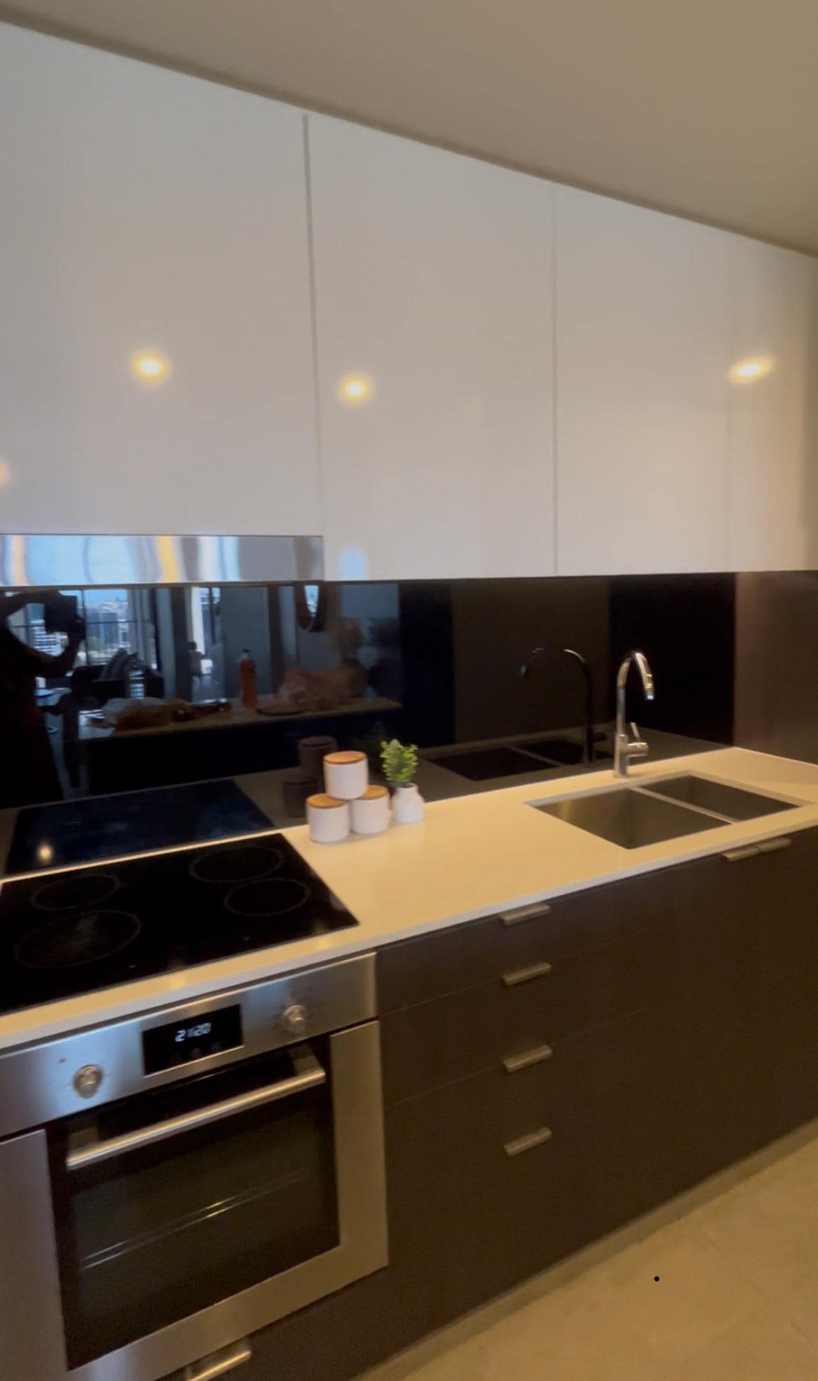 2 Bedroom City View Kitchen area